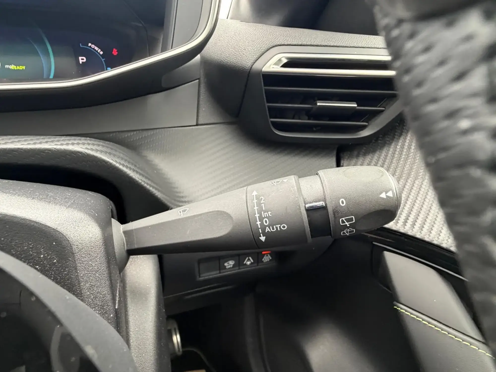 Peugeot E-208 Image 13