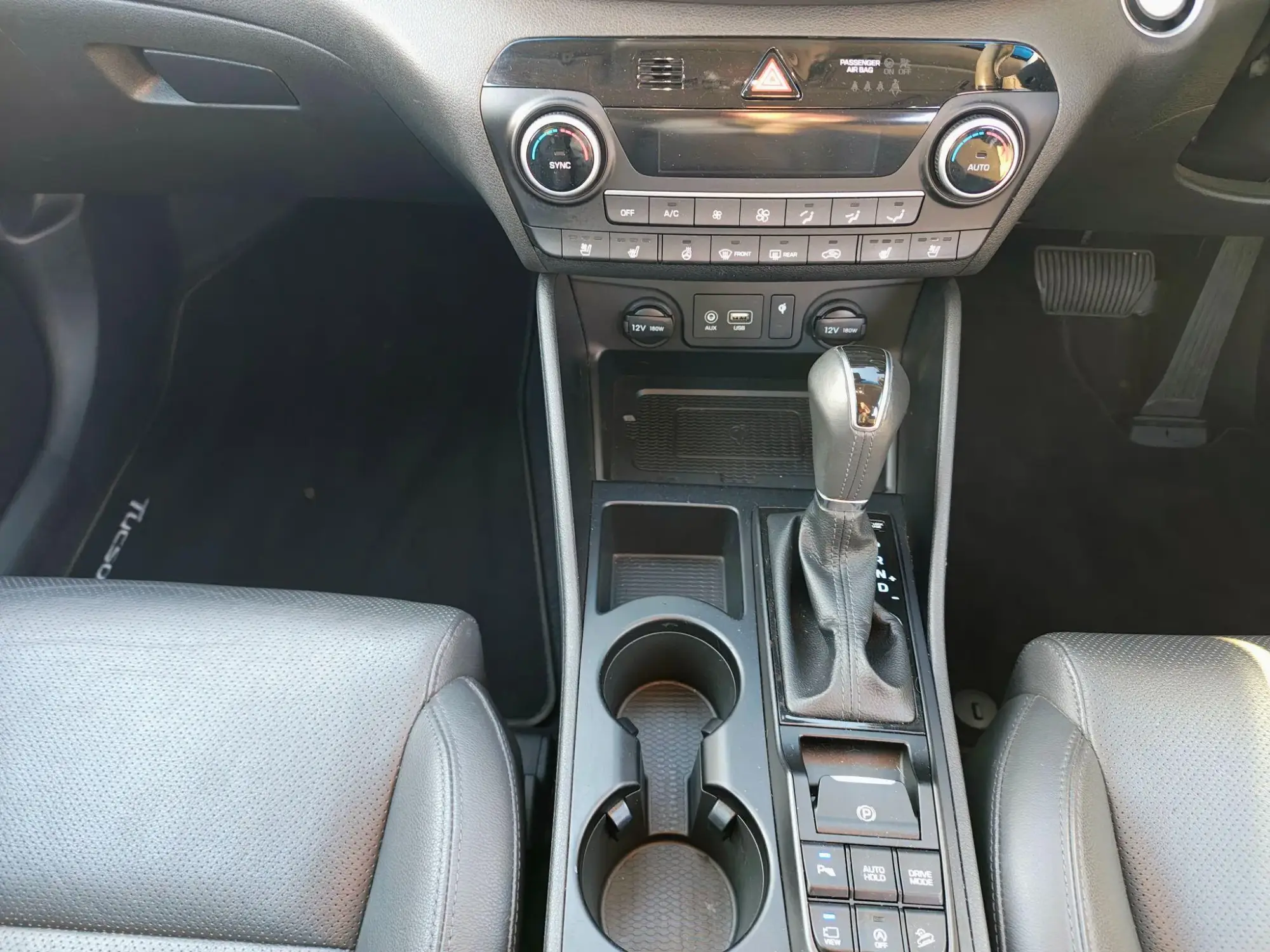 Hyundai TUCSON Image 10 Hyundai TUCSON Image 10
