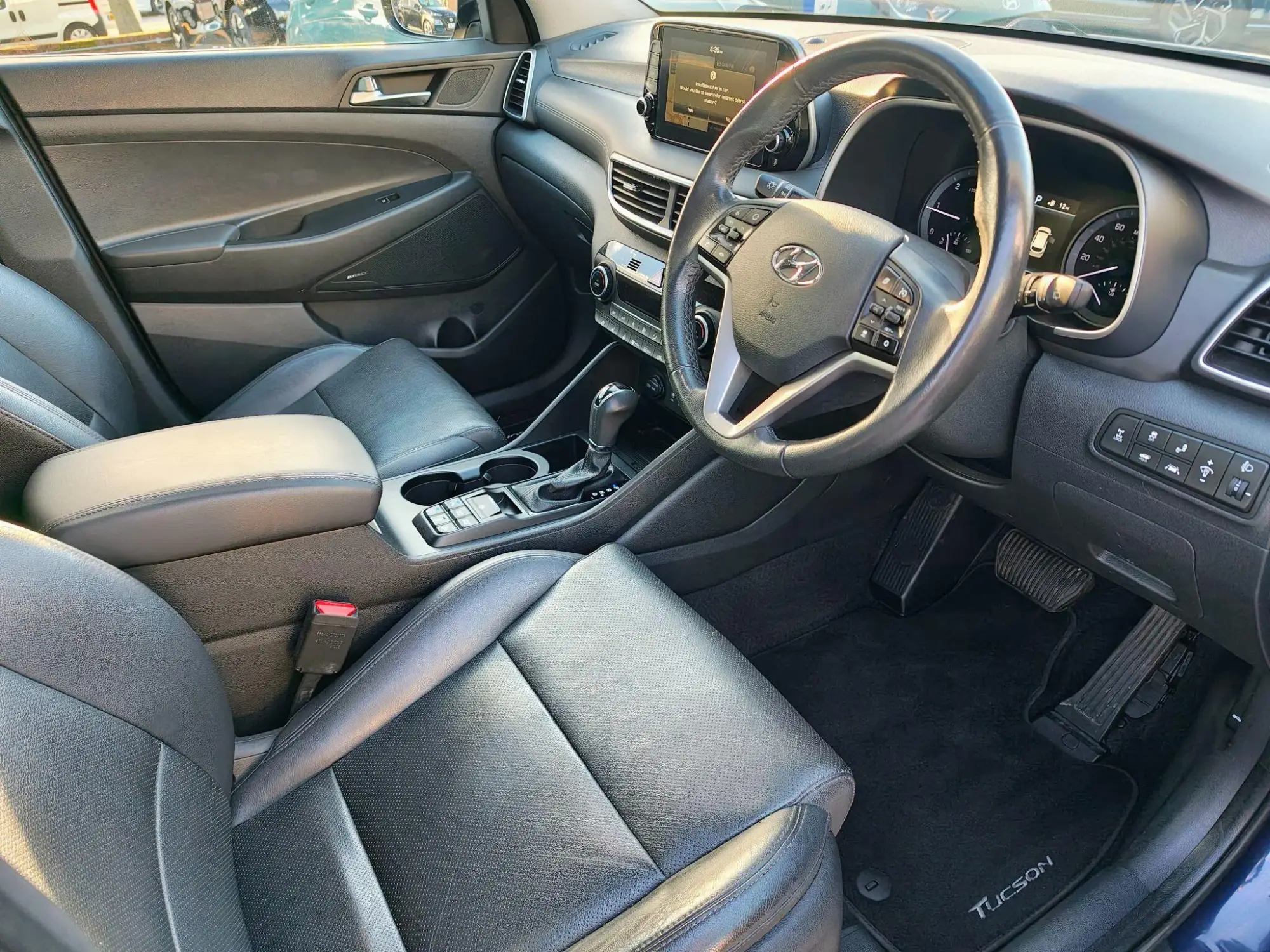 Hyundai TUCSON Image 11 Hyundai TUCSON Image 11