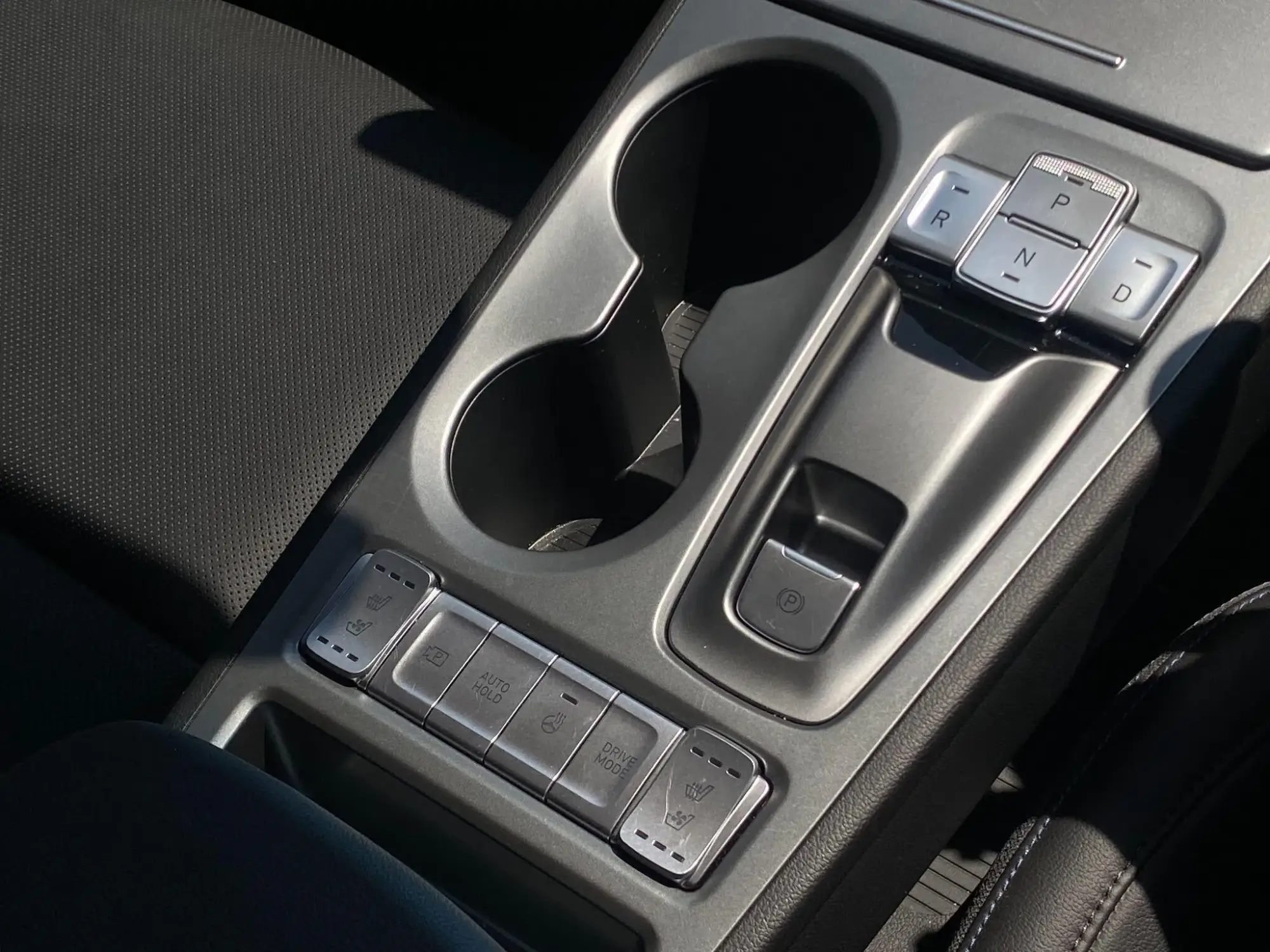 Hyundai KONA Electric Image 9
