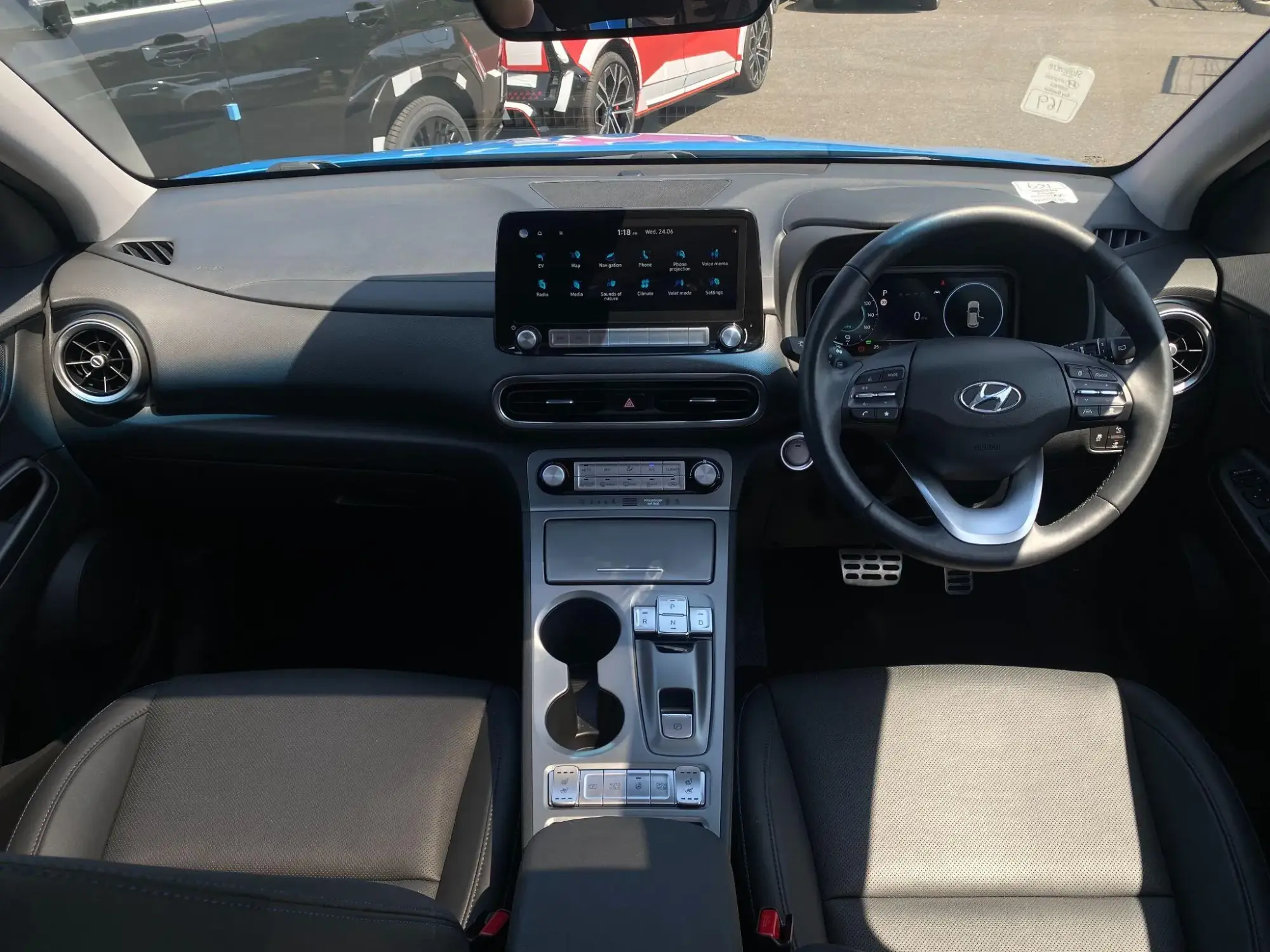 Hyundai KONA Electric Image 12