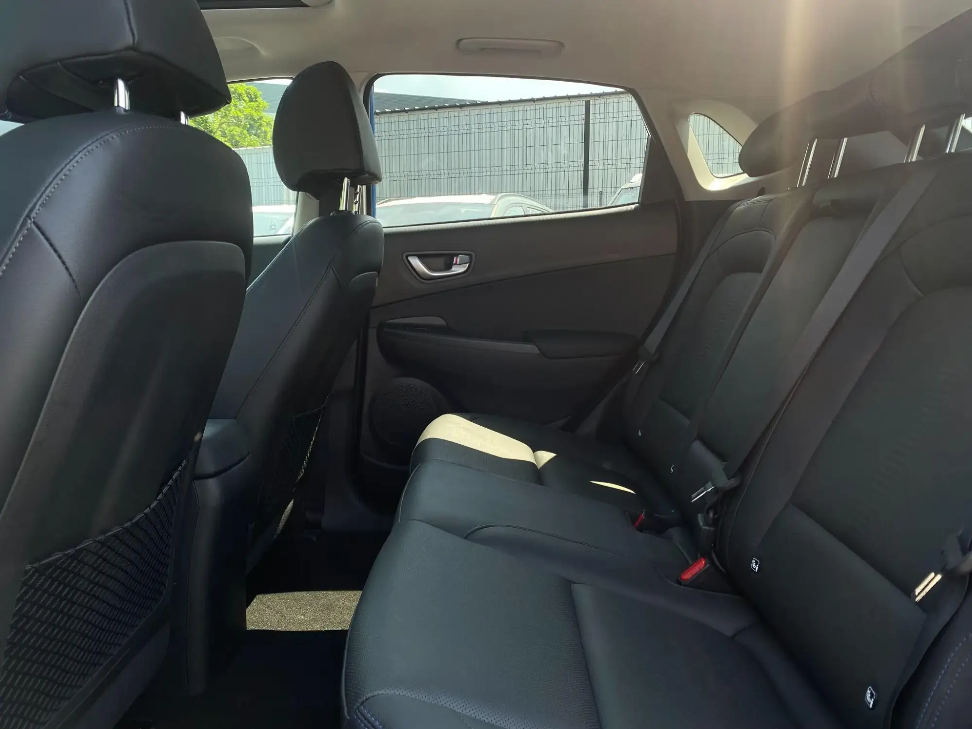 Hyundai KONA Electric Image 15