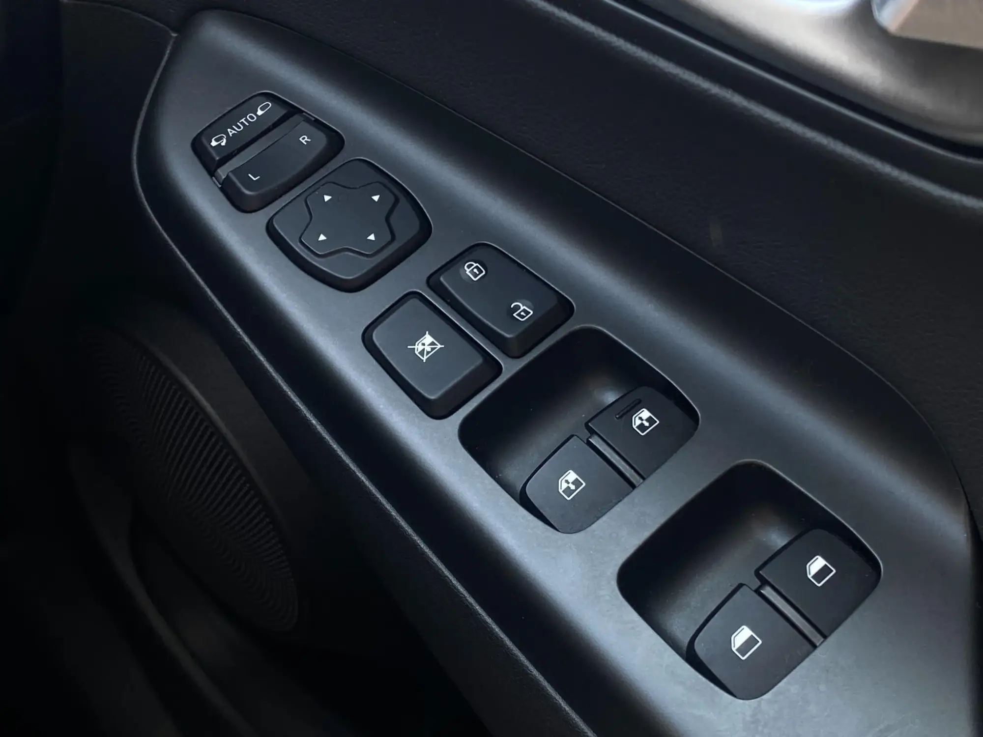 Hyundai KONA Electric Image 18