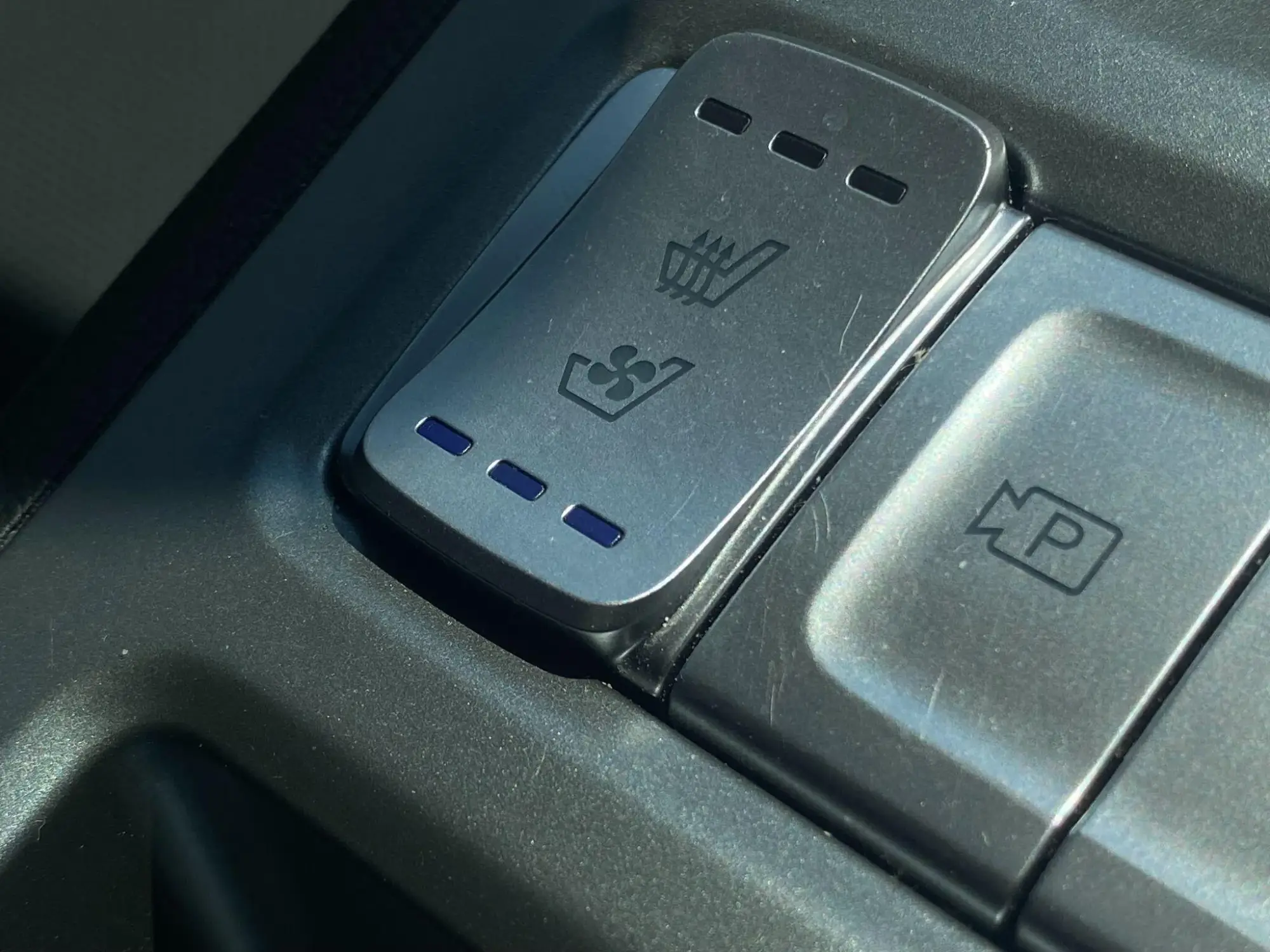 Hyundai KONA Electric Image 22