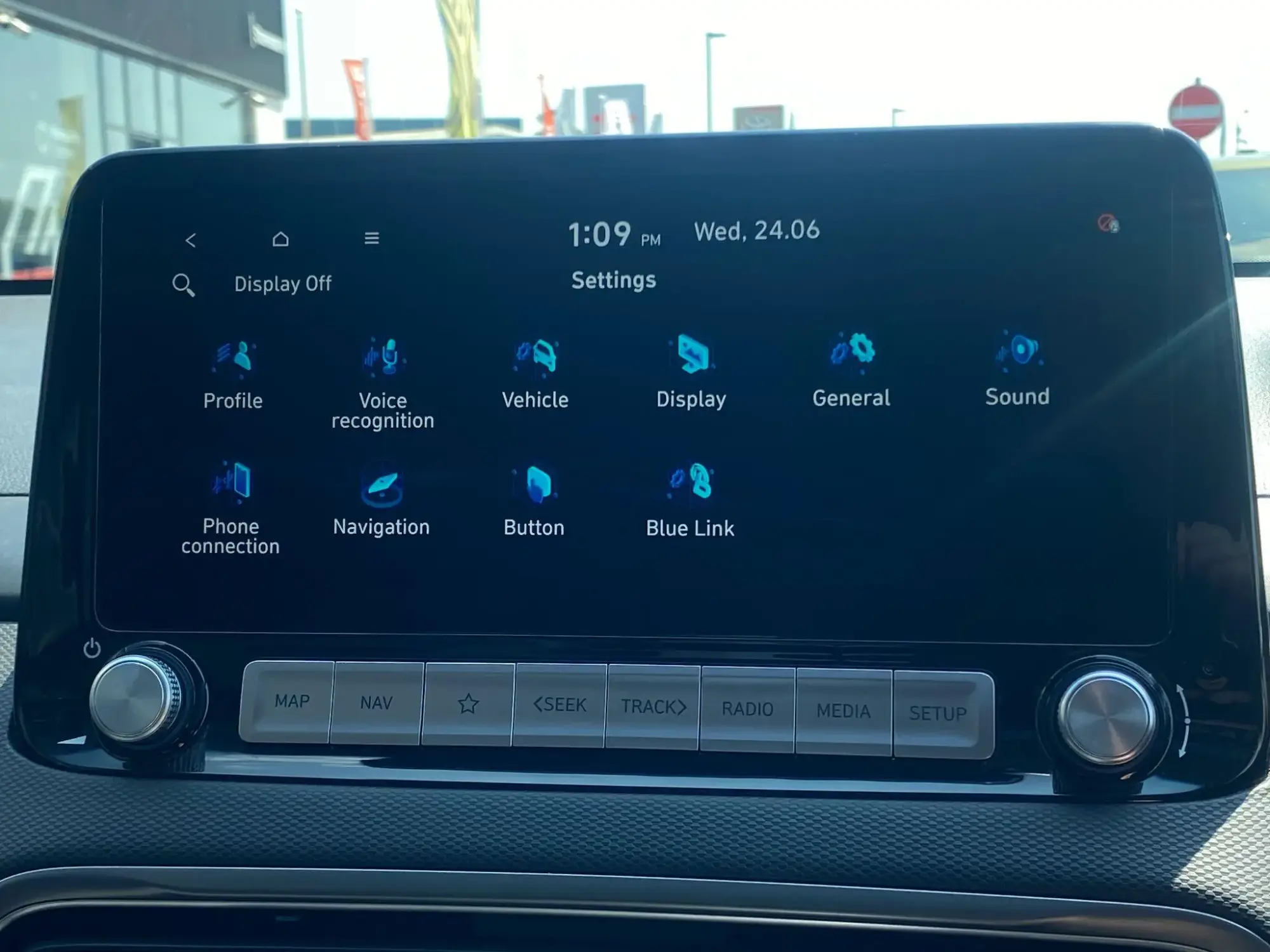 Hyundai KONA Electric Image 33