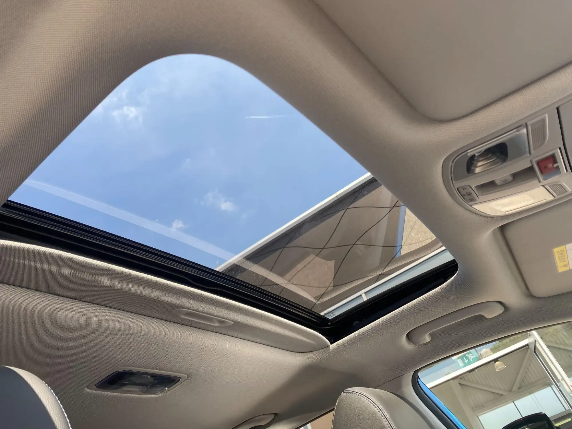 Hyundai KONA Electric Image 42