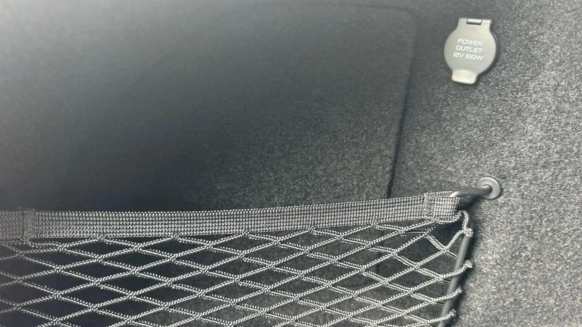 Polestar 4 SUV Image 28 Polestar 4 SUV Image 28