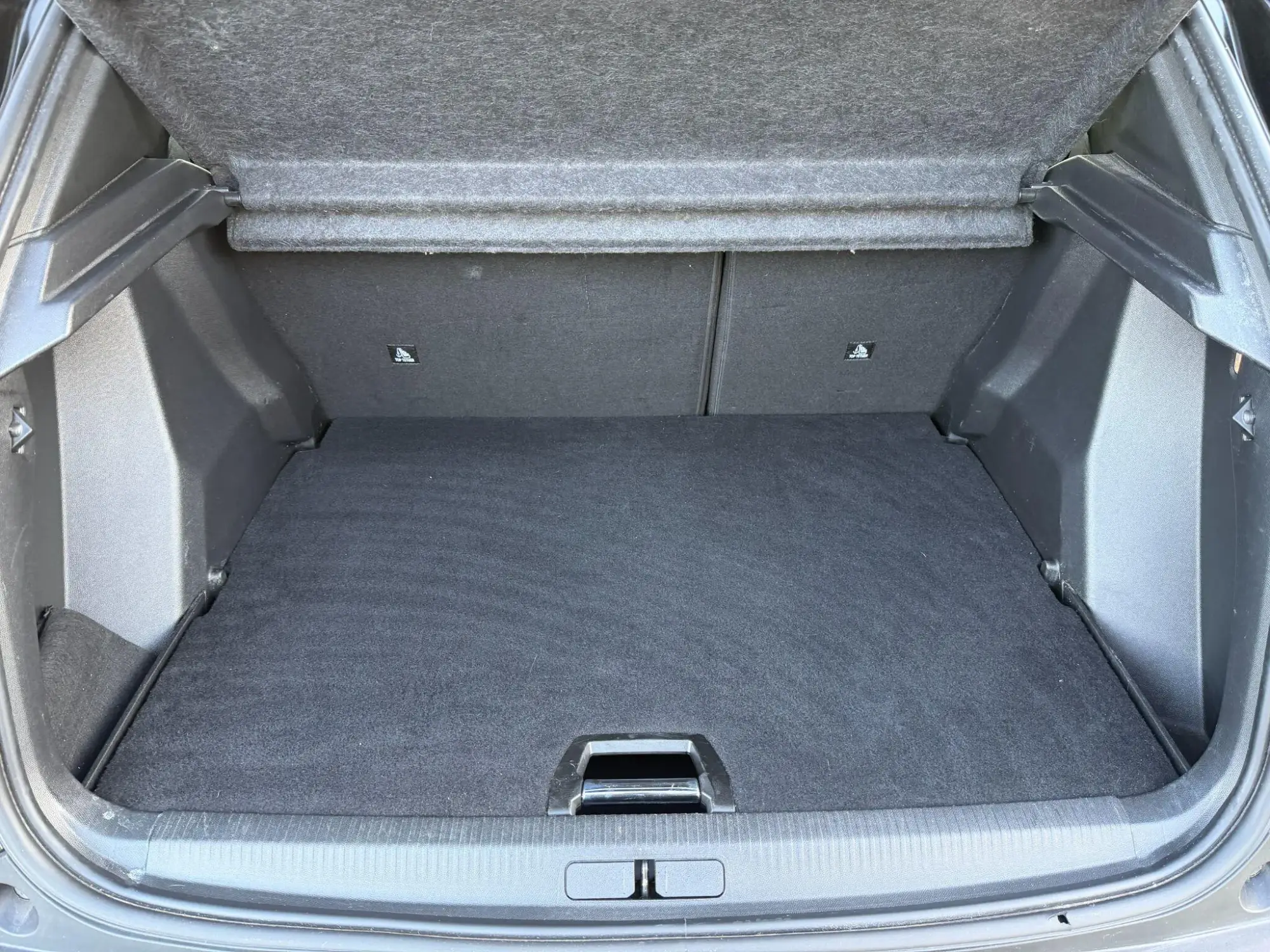 Peugeot 2008 Image 10 Peugeot 2008 Image 10