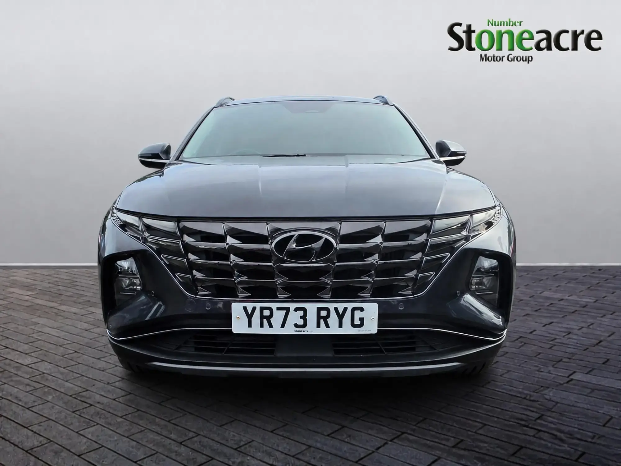 Hyundai TUCSON Plug-in Hybrid 1.6 h T-GDi 13.8kWh Ultimate SUV 5dr Petrol Plug-in Hybrid Auto 4WD Euro 6 (s/s) (265 ps) YR73RYG Image 2 Hyundai TUCSON Plug-in Hybrid 1.6 h T-GDi 13.8kWh Ultimate SUV 5dr Petrol Plug-in Hybrid Auto 4WD Euro 6 (s/s) (265 ps) YR73RYG Image 2