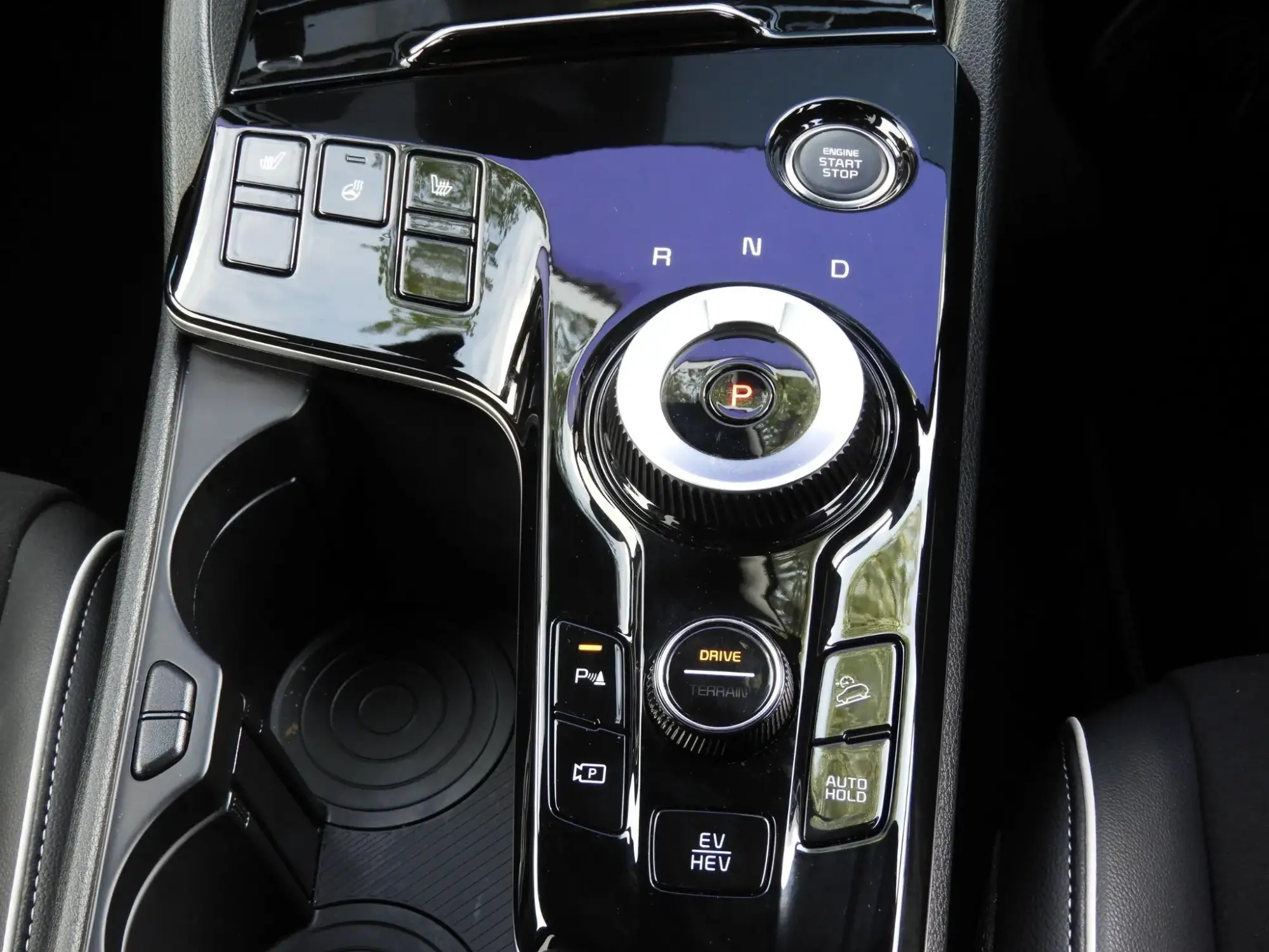 Kia Sportage Plug-In Hybrid Image 14 Kia Sportage Plug-In Hybrid Image 14
