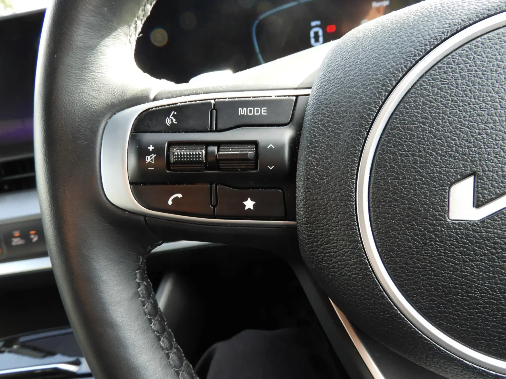 Kia Sportage Plug-In Hybrid Image 21 Kia Sportage Plug-In Hybrid Image 21