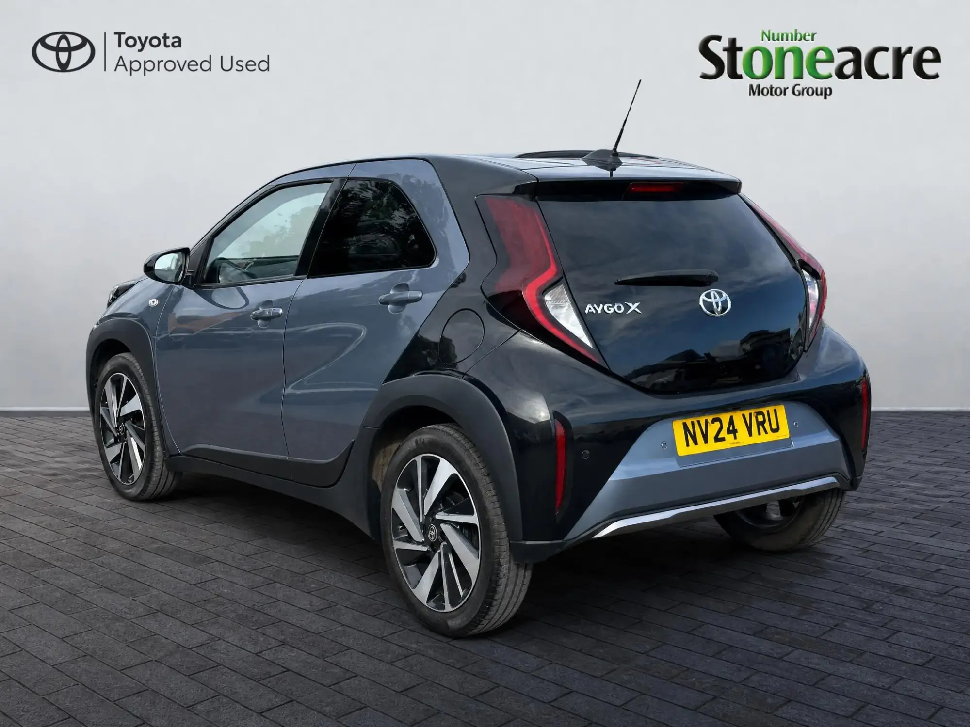 Toyota Aygo X 1.0 VVT-i Exclusive x-shift Euro 6 (s/s) 5dr NV24VRU Image 3