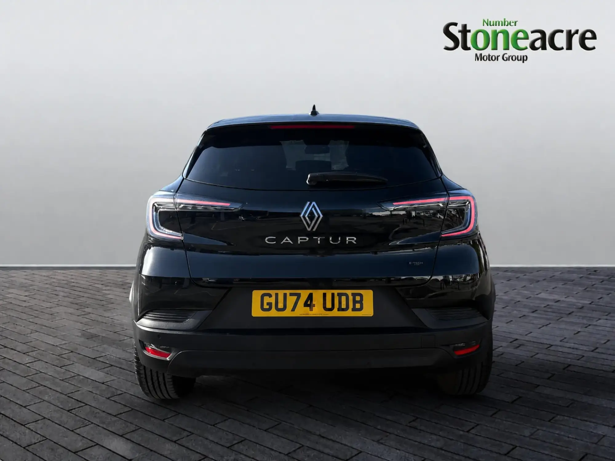 Renault Captur E-Tech Image 4 Renault Captur E-Tech Image 4