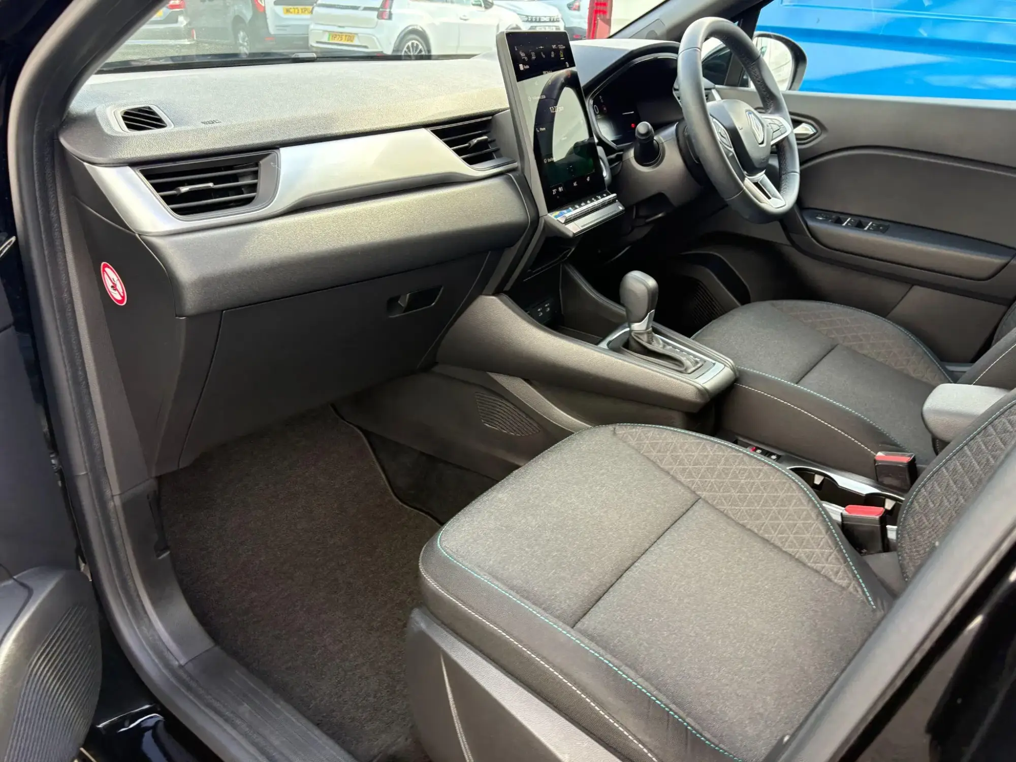 Renault Captur E-Tech Image 13 Renault Captur E-Tech Image 13