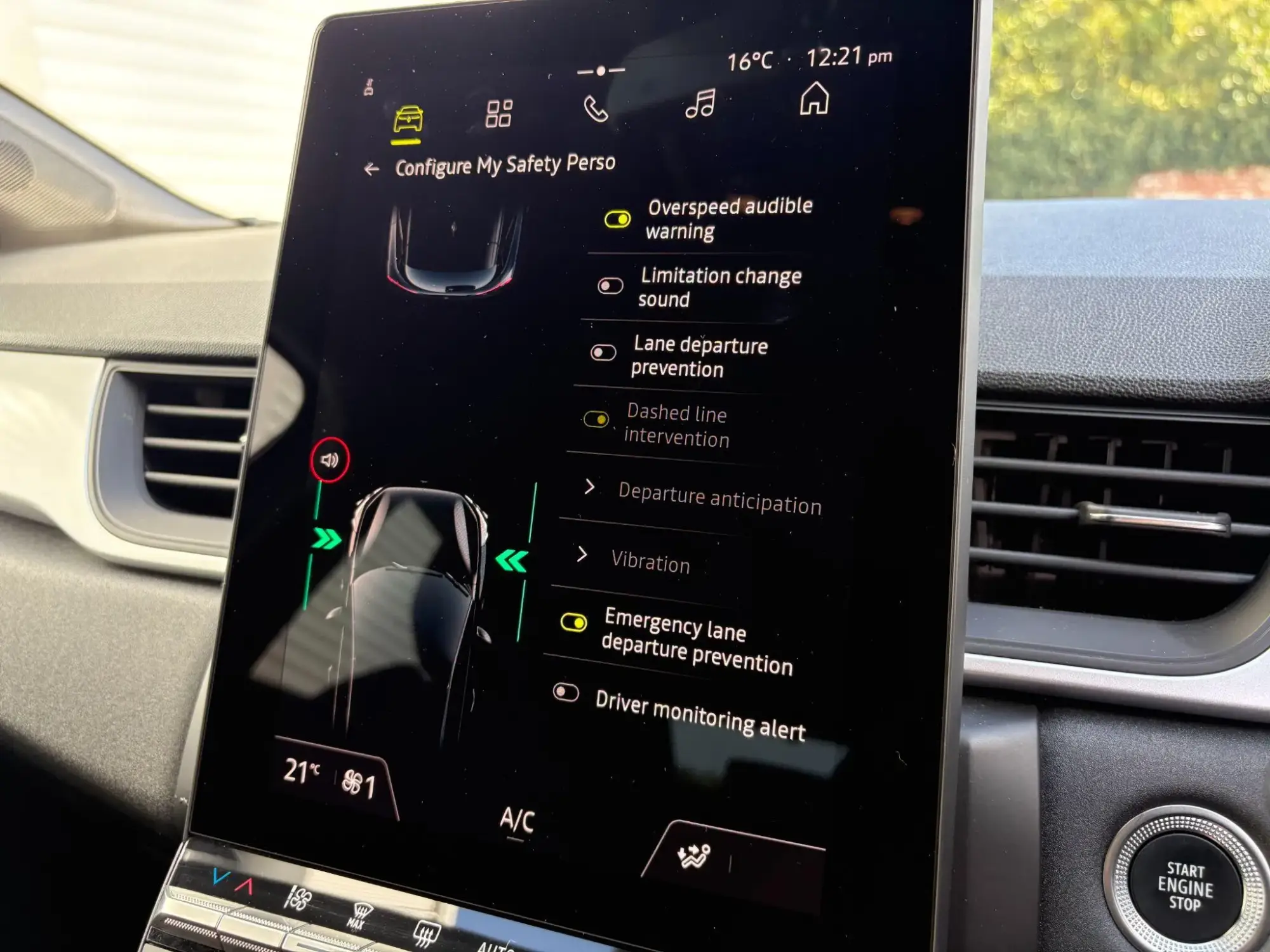 Renault Captur E-Tech Image 19 Renault Captur E-Tech Image 19