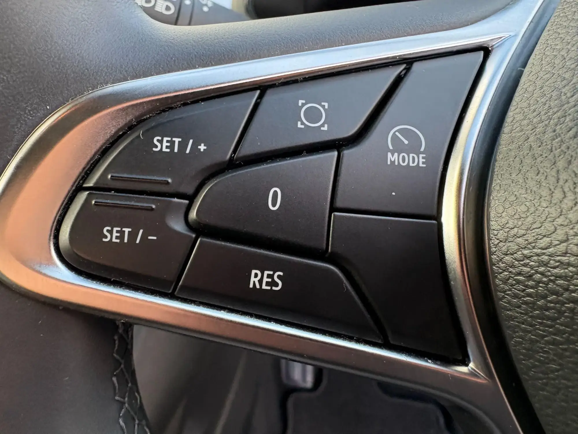 Renault Captur E-Tech Image 20 Renault Captur E-Tech Image 20