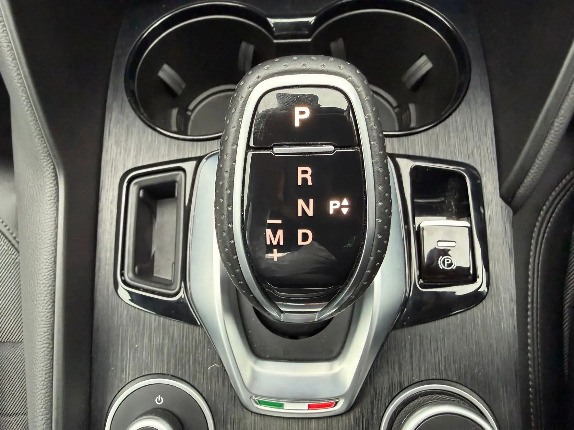 Alfa Romeo Giulia Image 34