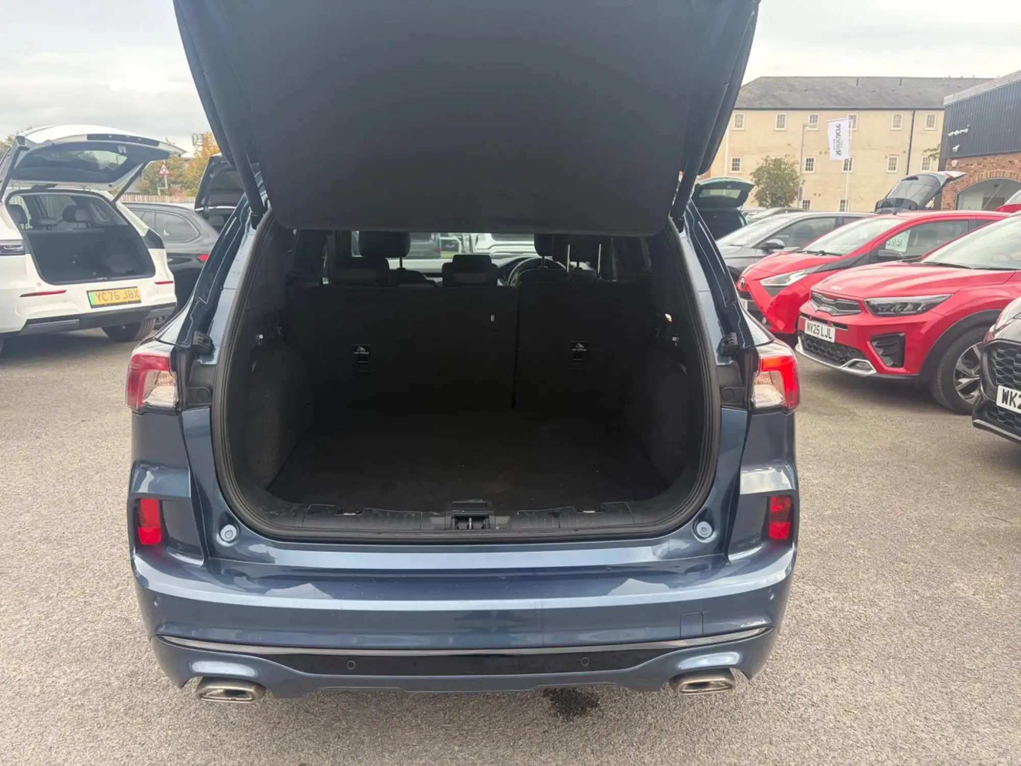 Ford Kuga Hybrid Image 27 Ford Kuga Hybrid Image 27
