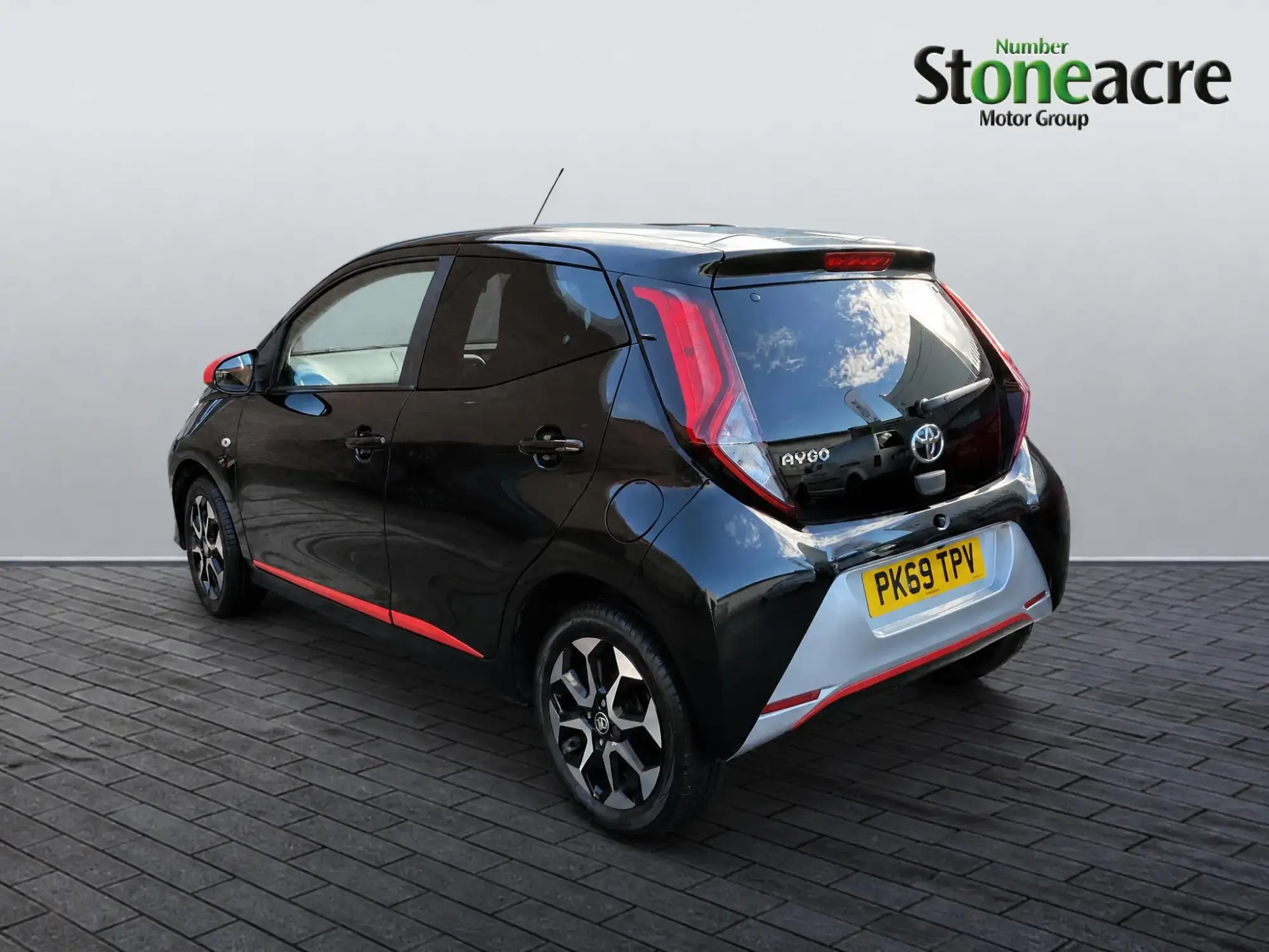 Toyota Aygo 1.0 VVT-i X-Trend 5dr PK69TPV Image 3
