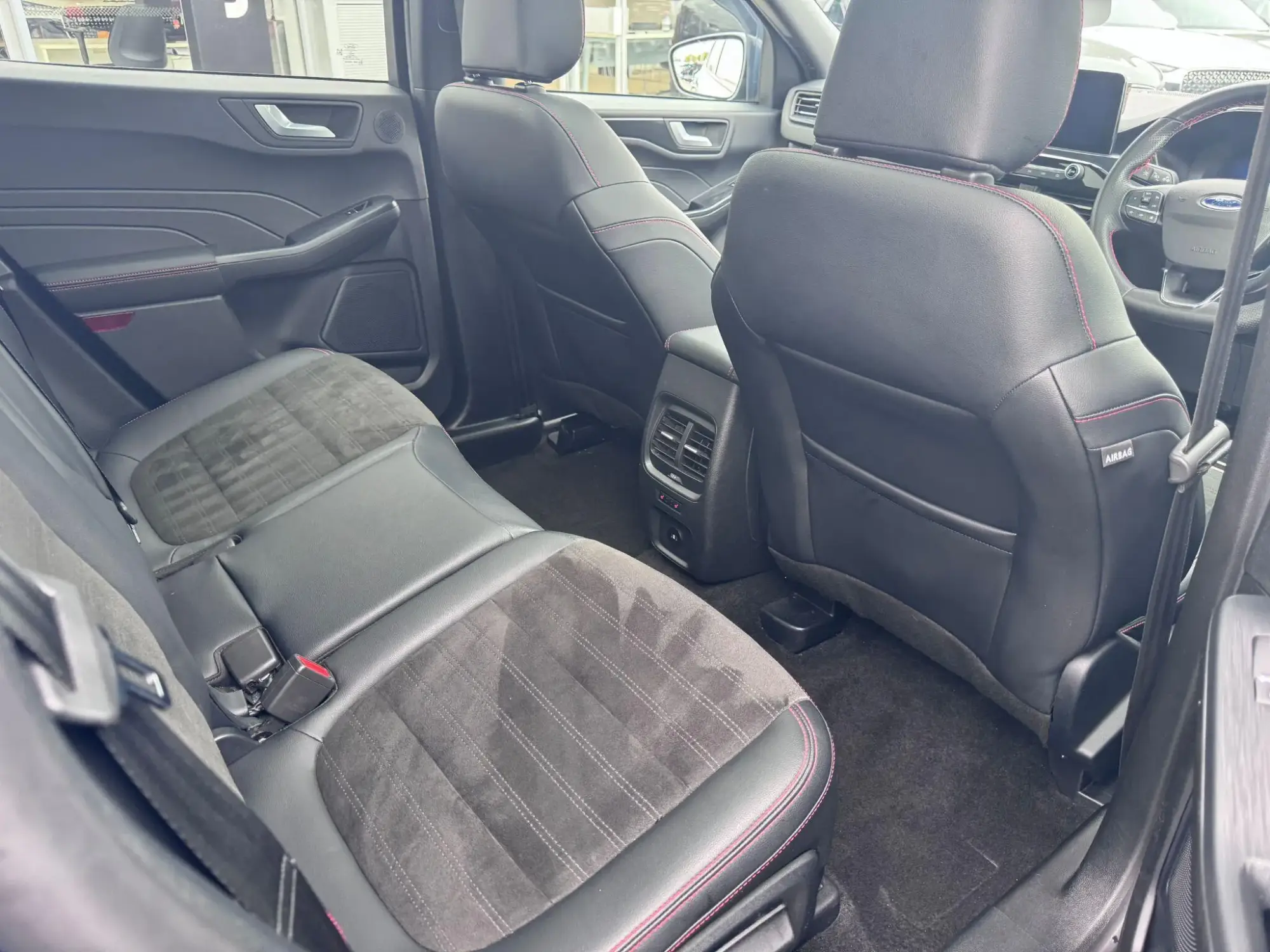 Ford Kuga Hybrid Image 13 Ford Kuga Hybrid Image 13