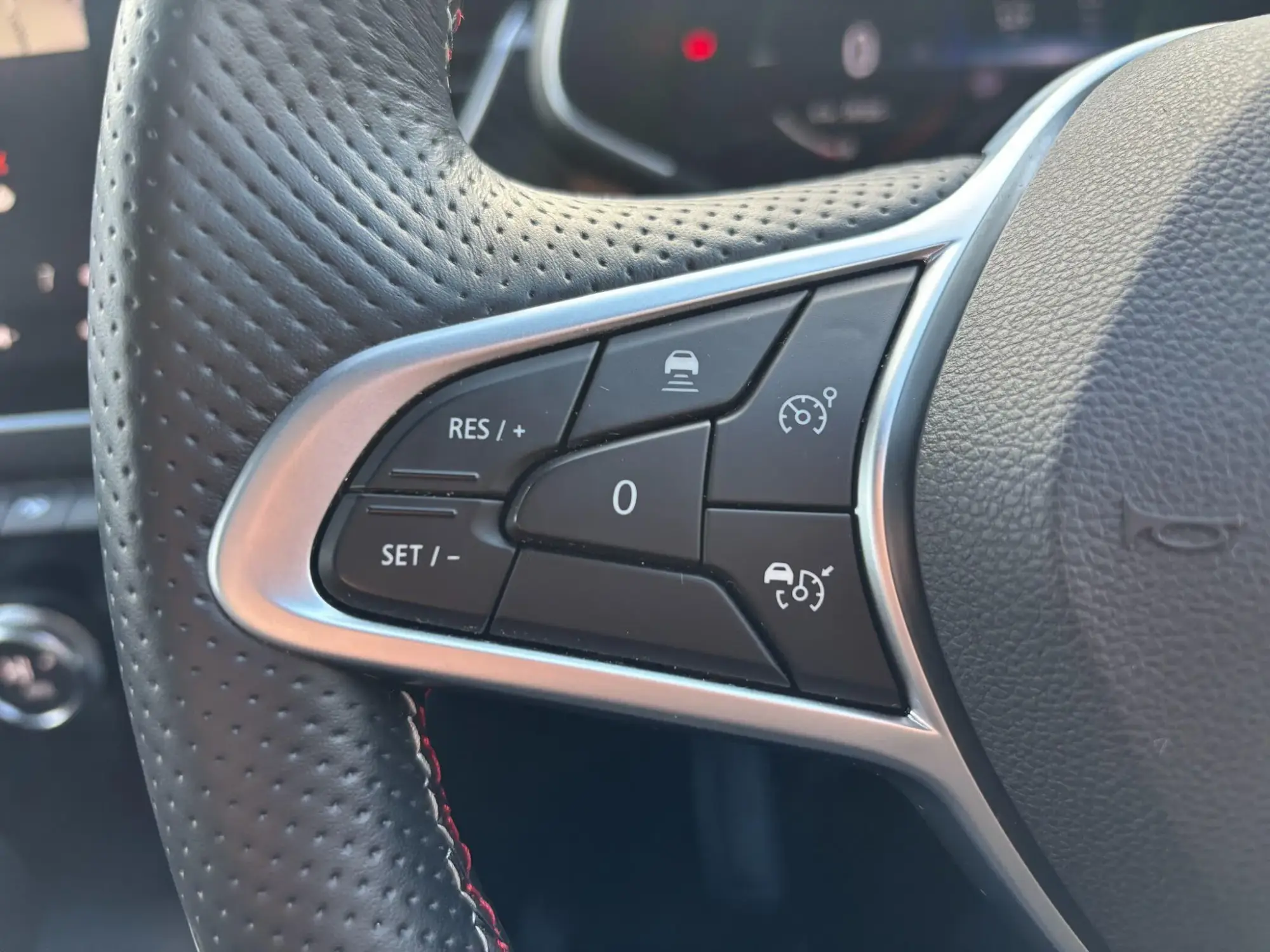 Renault Arkana E-Tech Image 21 Renault Arkana E-Tech Image 21
