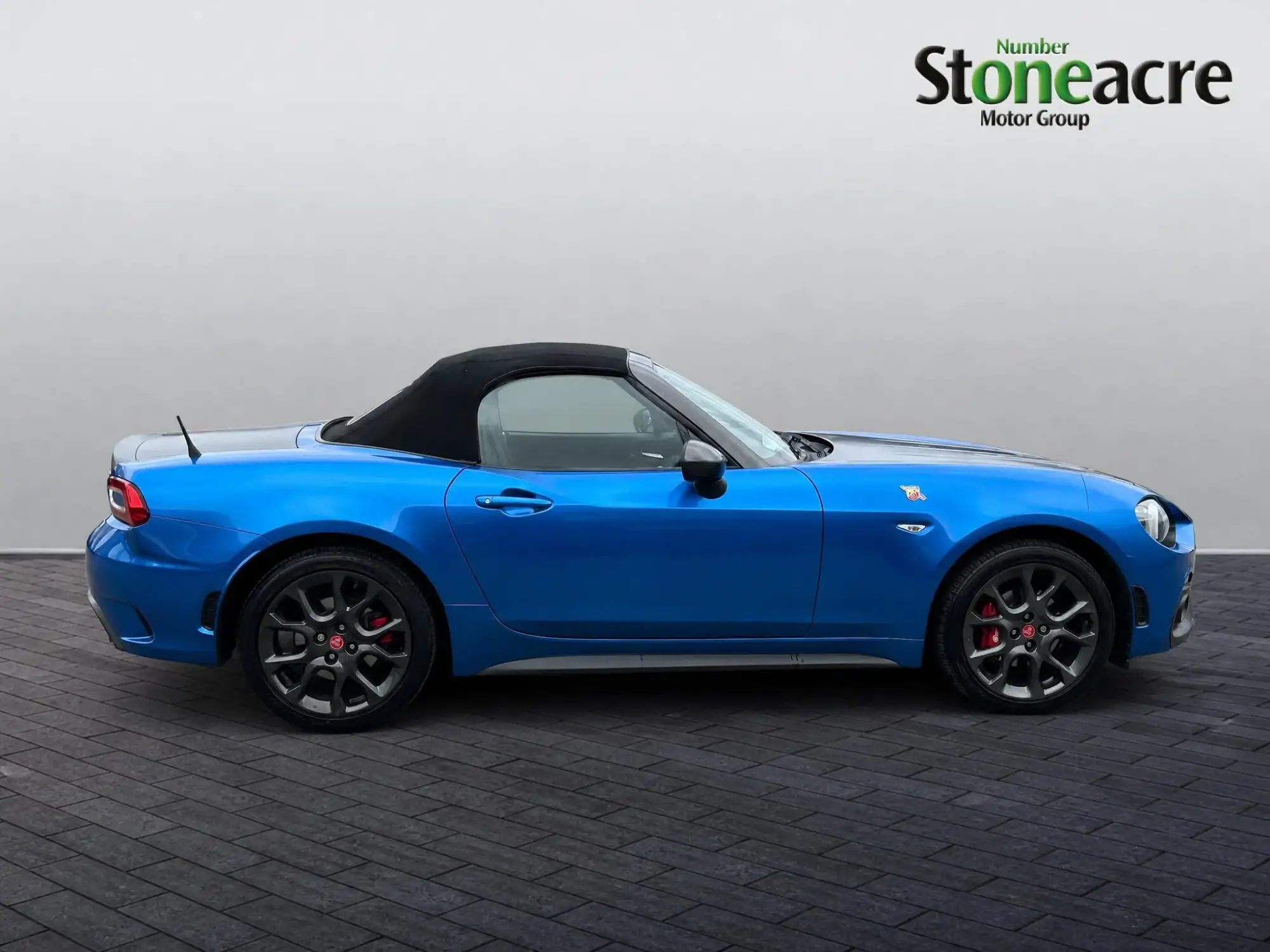 Abarth 124 Spider Image 13 Abarth 124 Spider Image 13