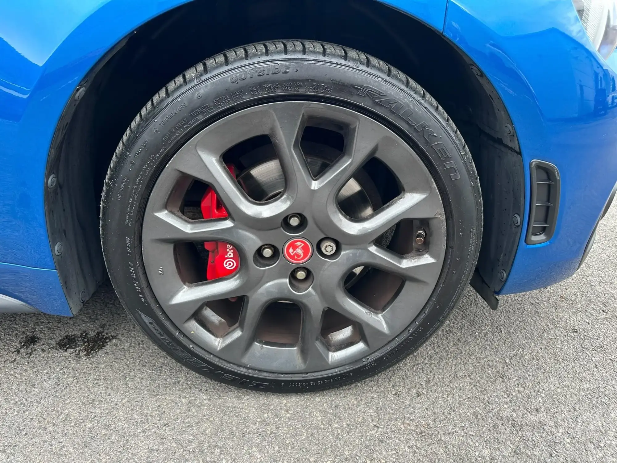 Abarth 124 Spider Image 16 Abarth 124 Spider Image 16