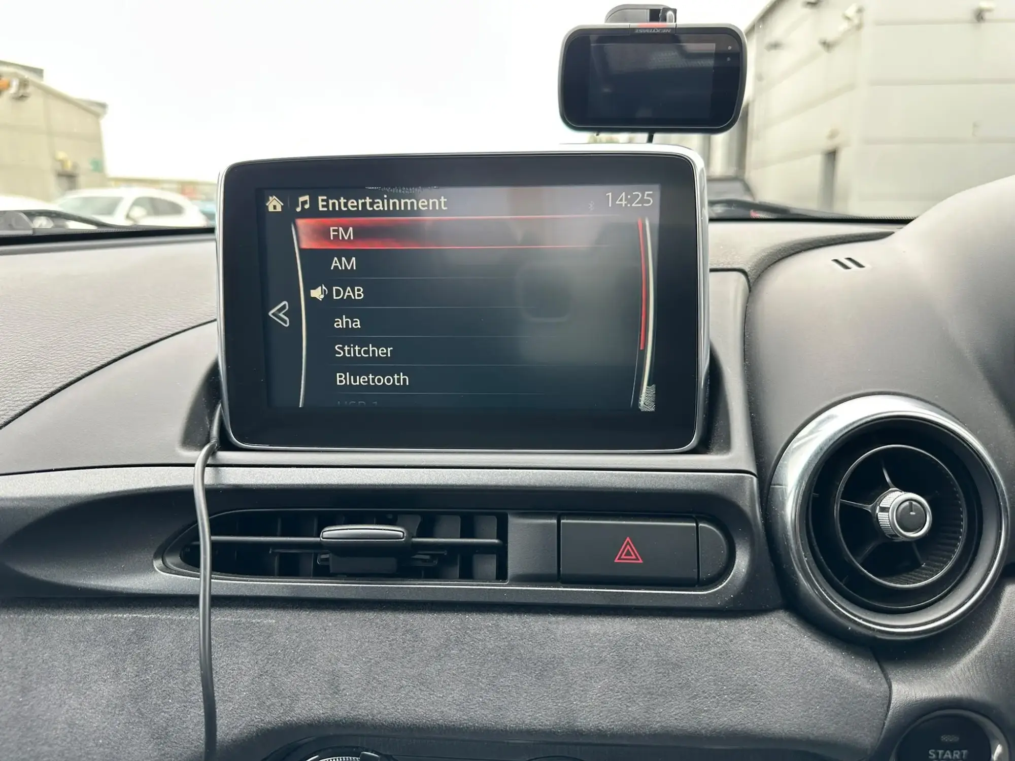 Abarth 124 Spider Image 17 Abarth 124 Spider Image 17