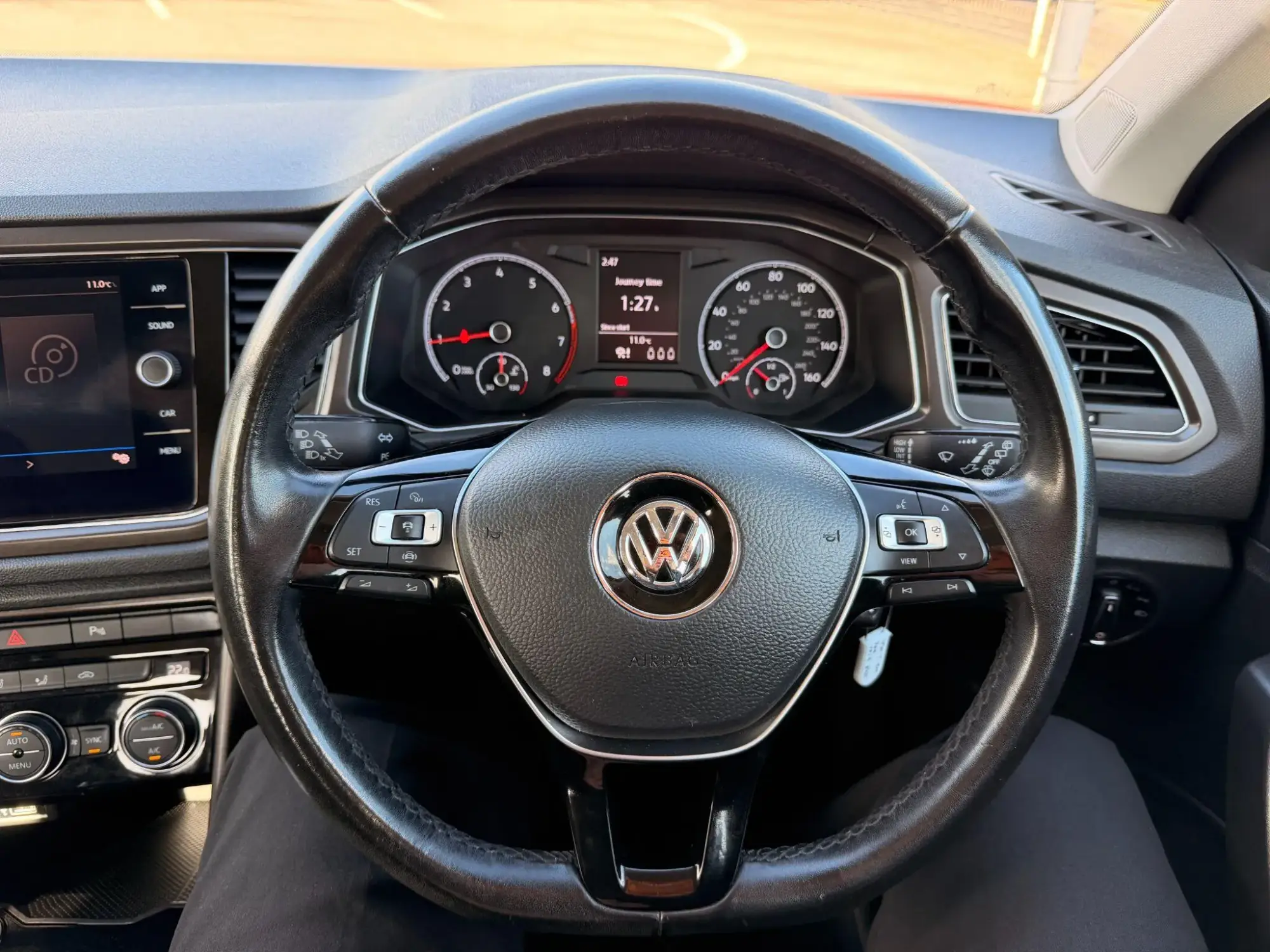 Volkswagen T-Roc Image 24