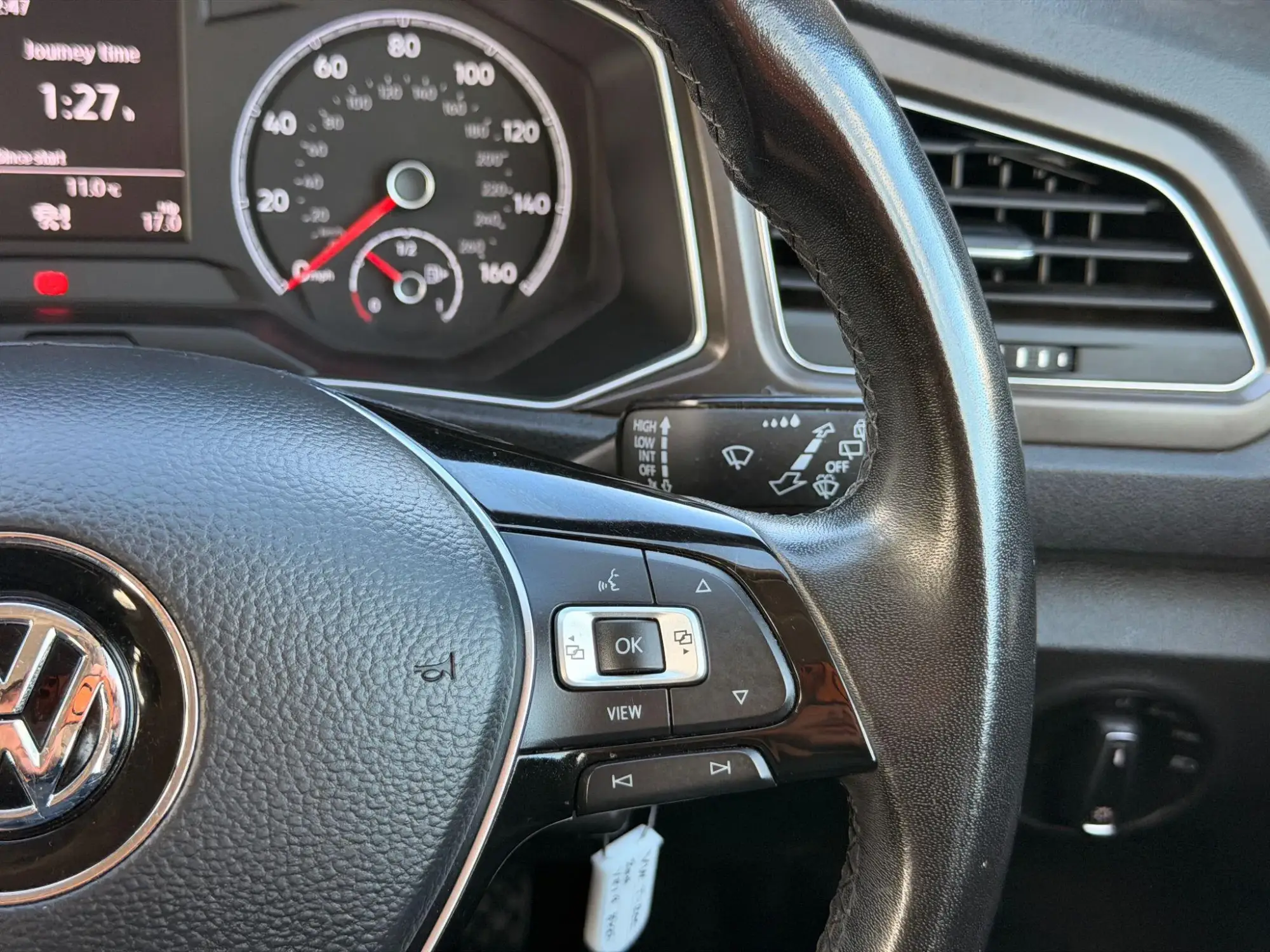 Volkswagen T-Roc Image 26