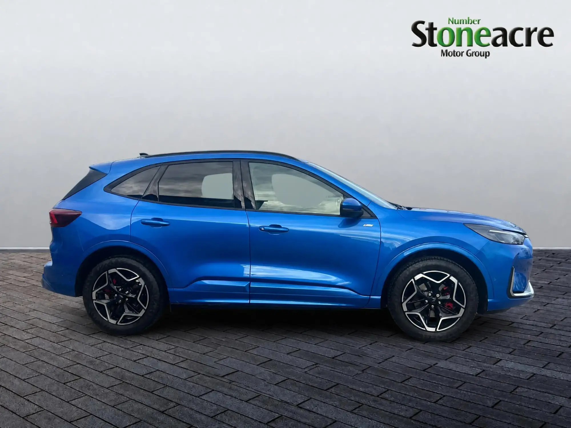 Ford Kuga Plug-In Hybrid Image 2 Ford Kuga Plug-In Hybrid Image 2