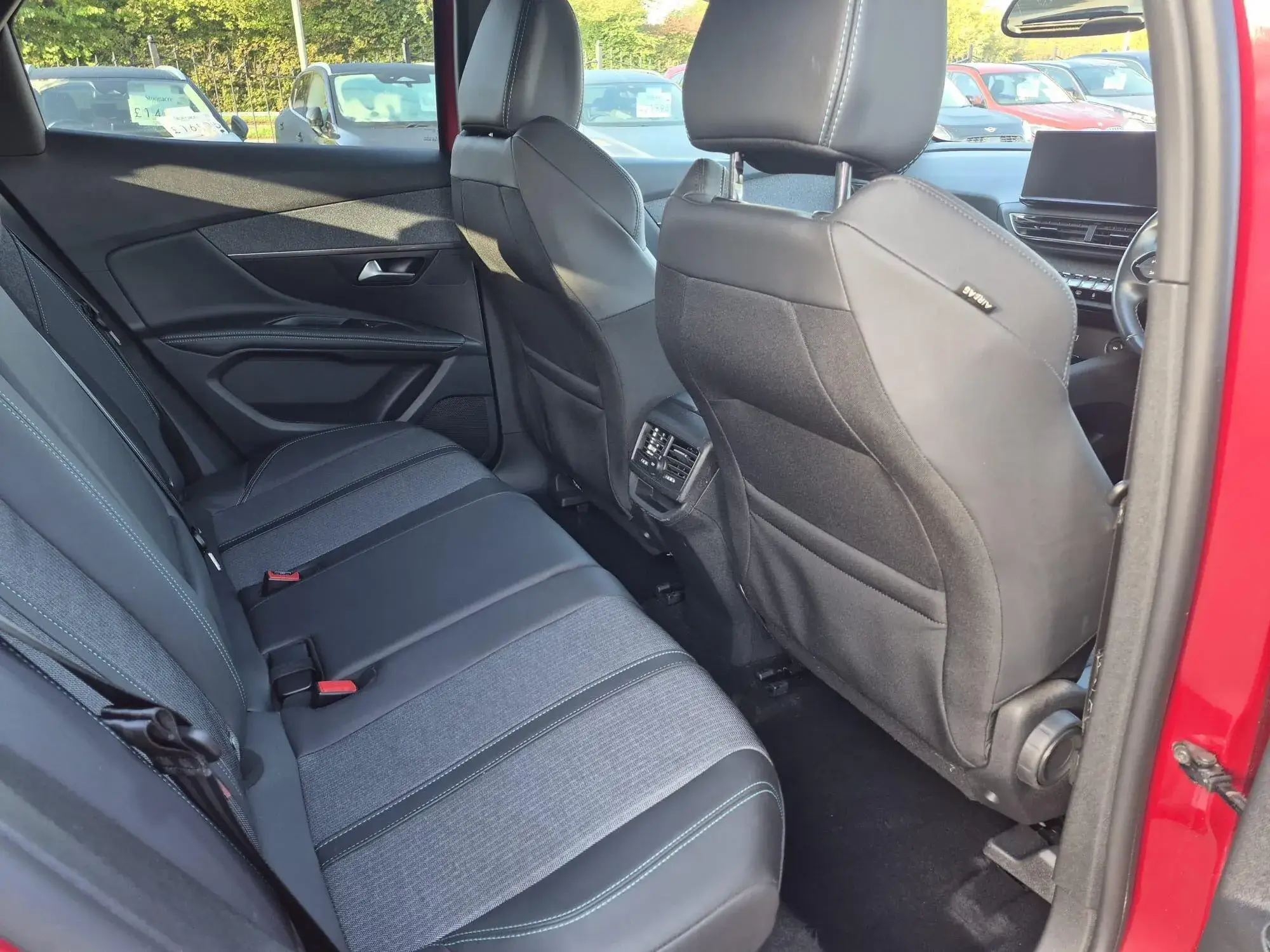 Peugeot 3008 Image 17