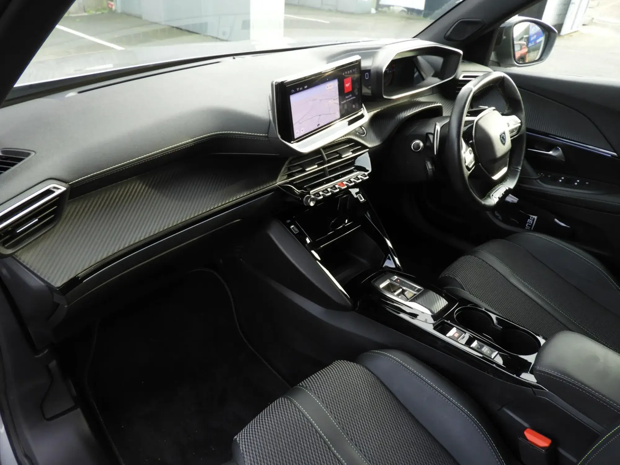 Peugeot 2008 Image 16