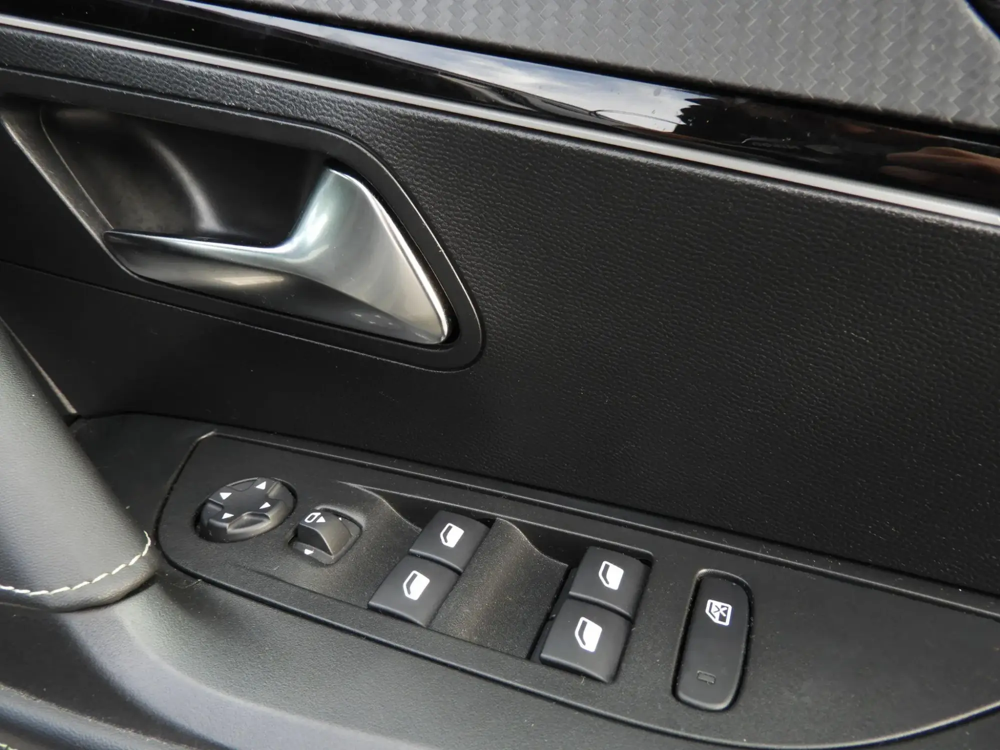 Peugeot 2008 Image 19