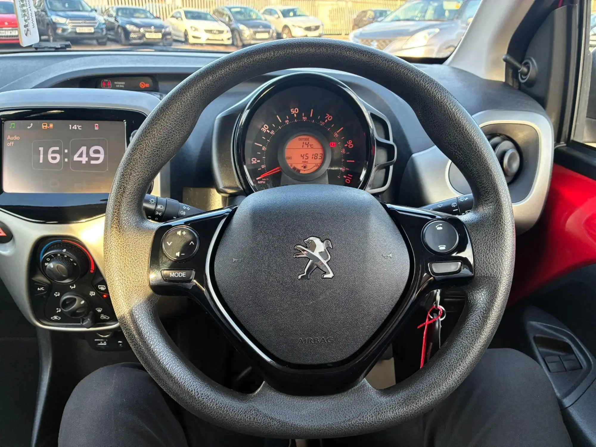 Peugeot 108 Image 37 Peugeot 108 Image 37
