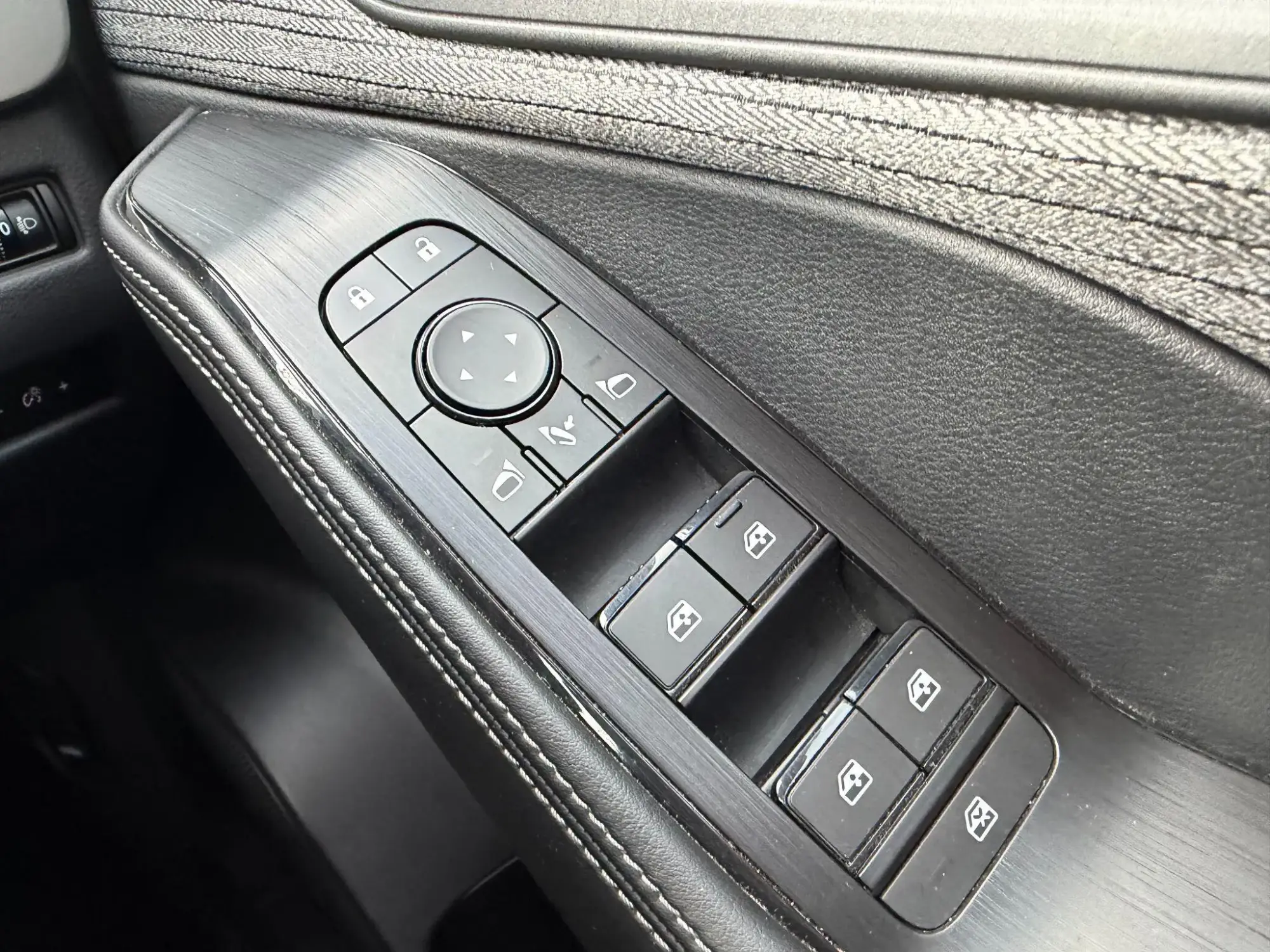 Nissan X-Trail e-POWER Image 22