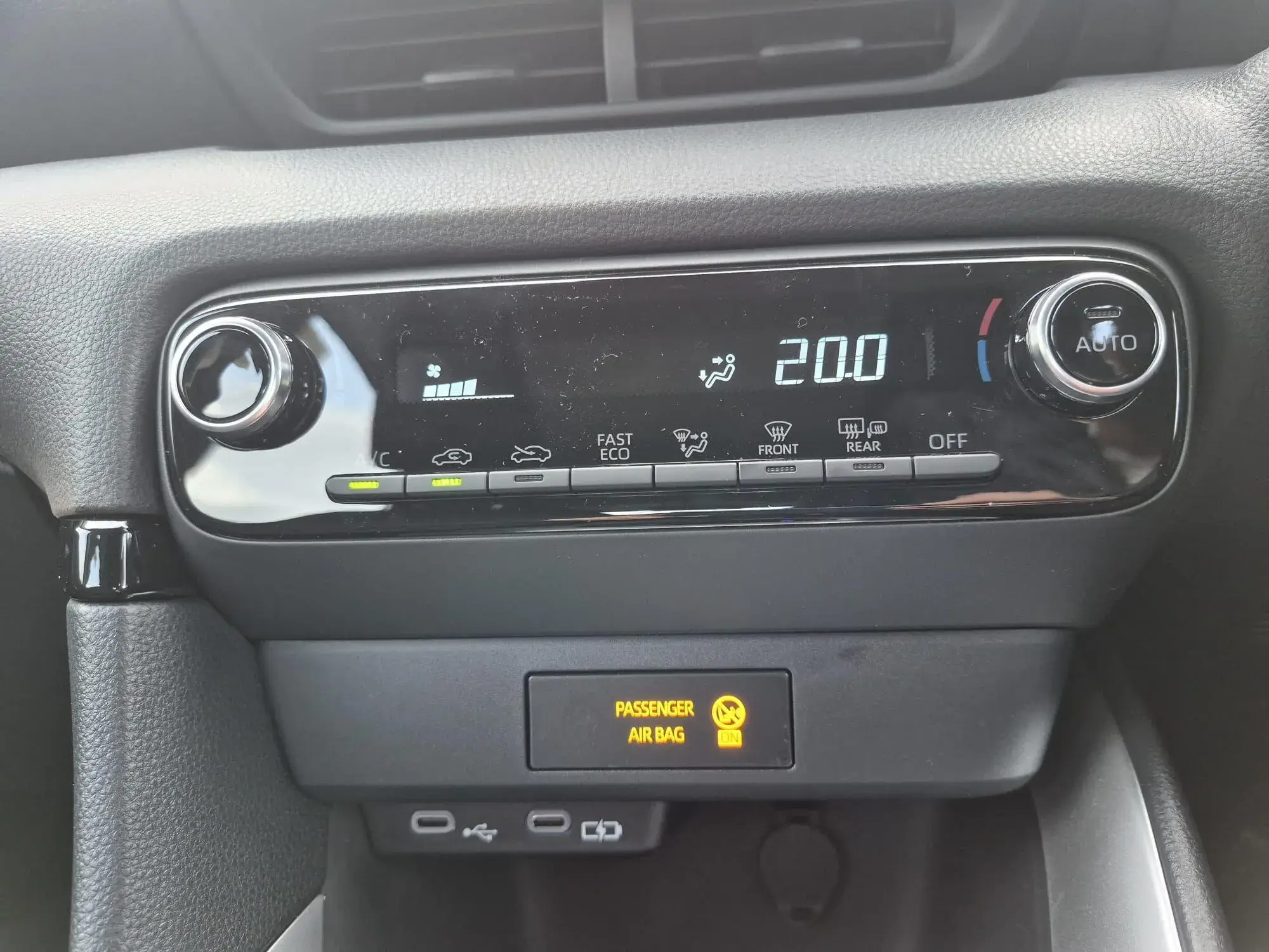 Mazda2 Hybrid Image 14 Mazda2 Hybrid Image 14
