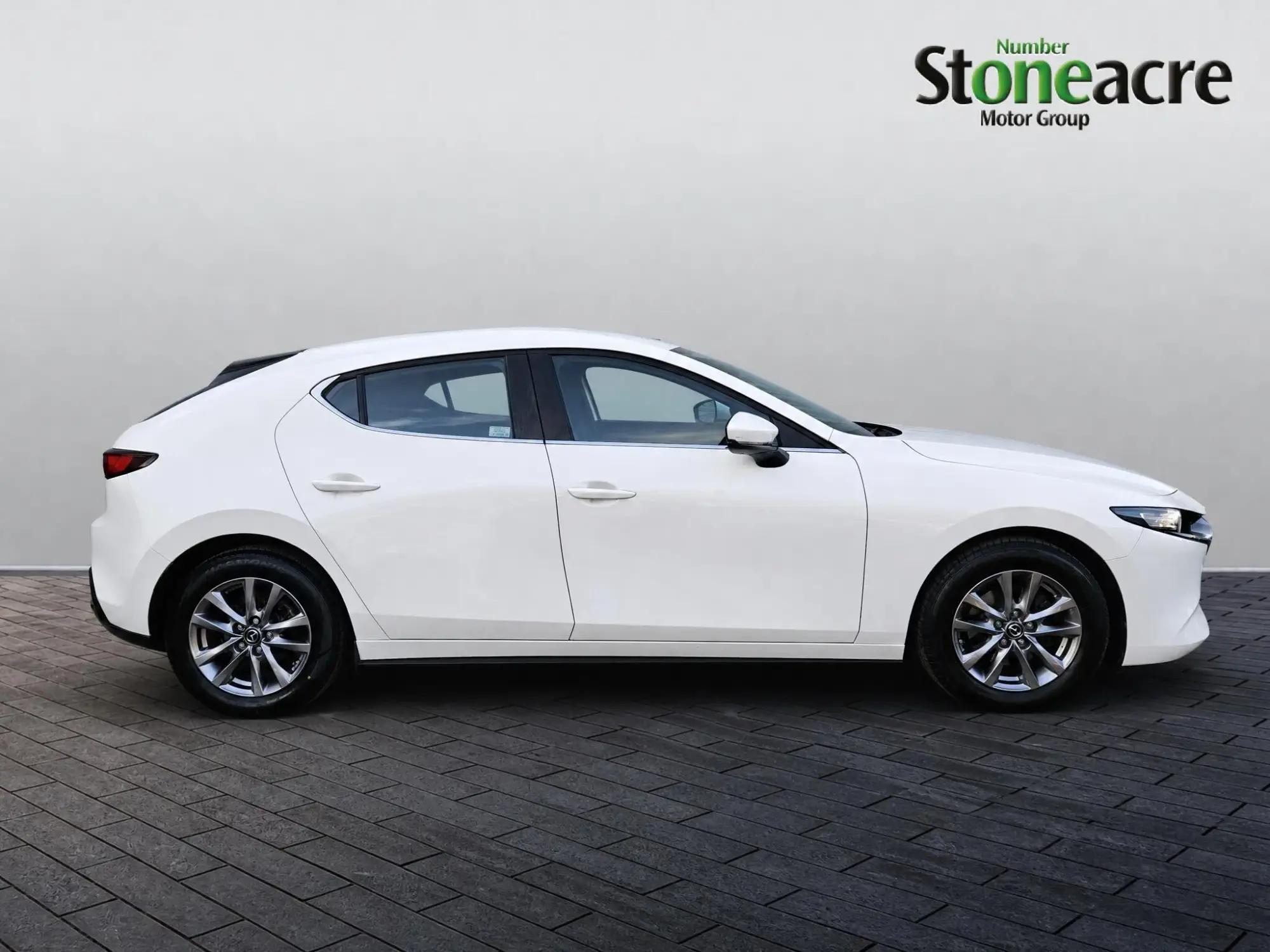 Mazda 3 2.0 e-SKYACTIV-G MHEV SE-L Lux Hatchback 5dr Petrol Manual Euro 6 (s/s) (122 ps) NG71VCM Image 2 Mazda 3 2.0 e-SKYACTIV-G MHEV SE-L Lux Hatchback 5dr Petrol Manual Euro 6 (s/s) (122 ps) NG71VCM Image 2