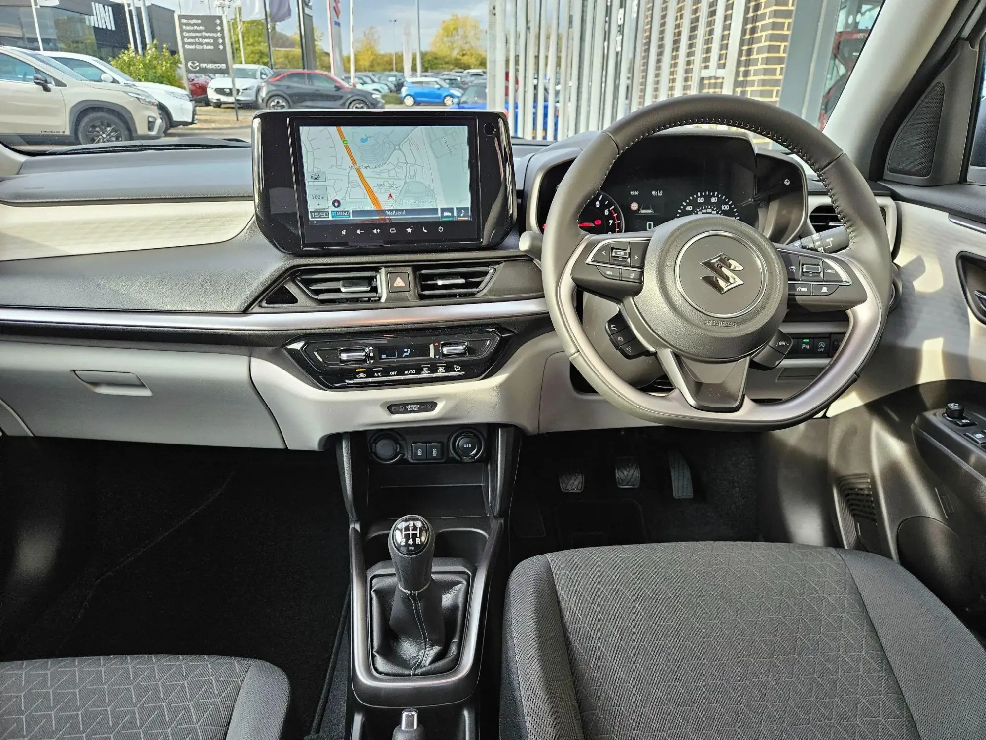 Suzuki Swift Image 12