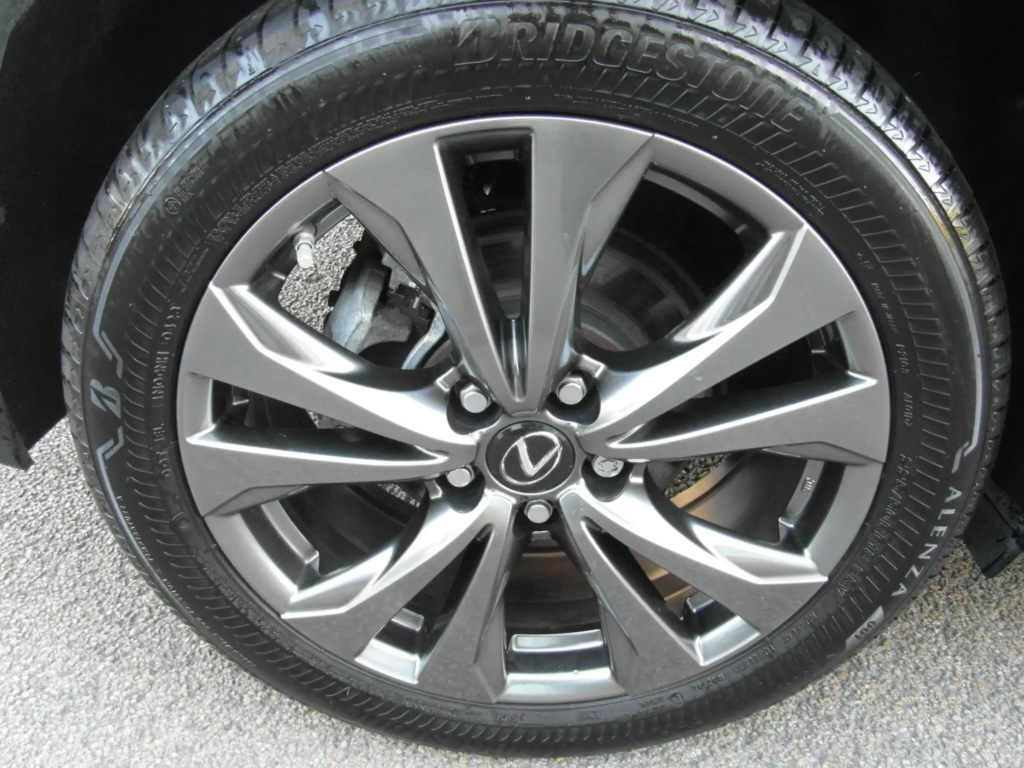Lexus UX Self-Charging Hybrid Image 14 Lexus UX Self-Charging Hybrid Image 14