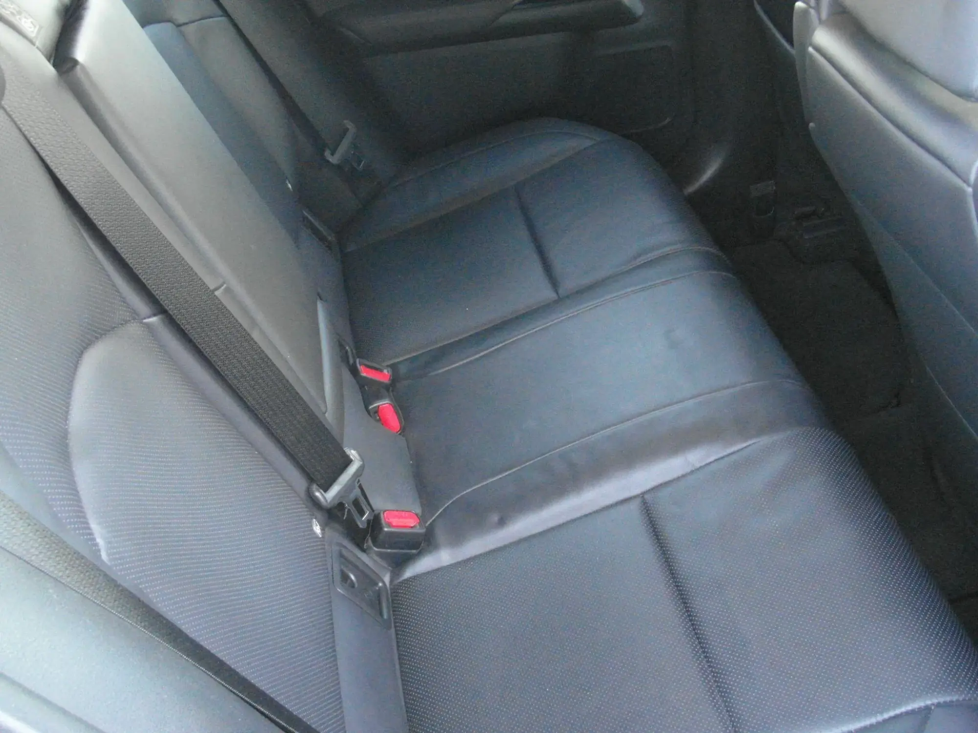 Lexus UX Self-Charging Hybrid Image 15 Lexus UX Self-Charging Hybrid Image 15