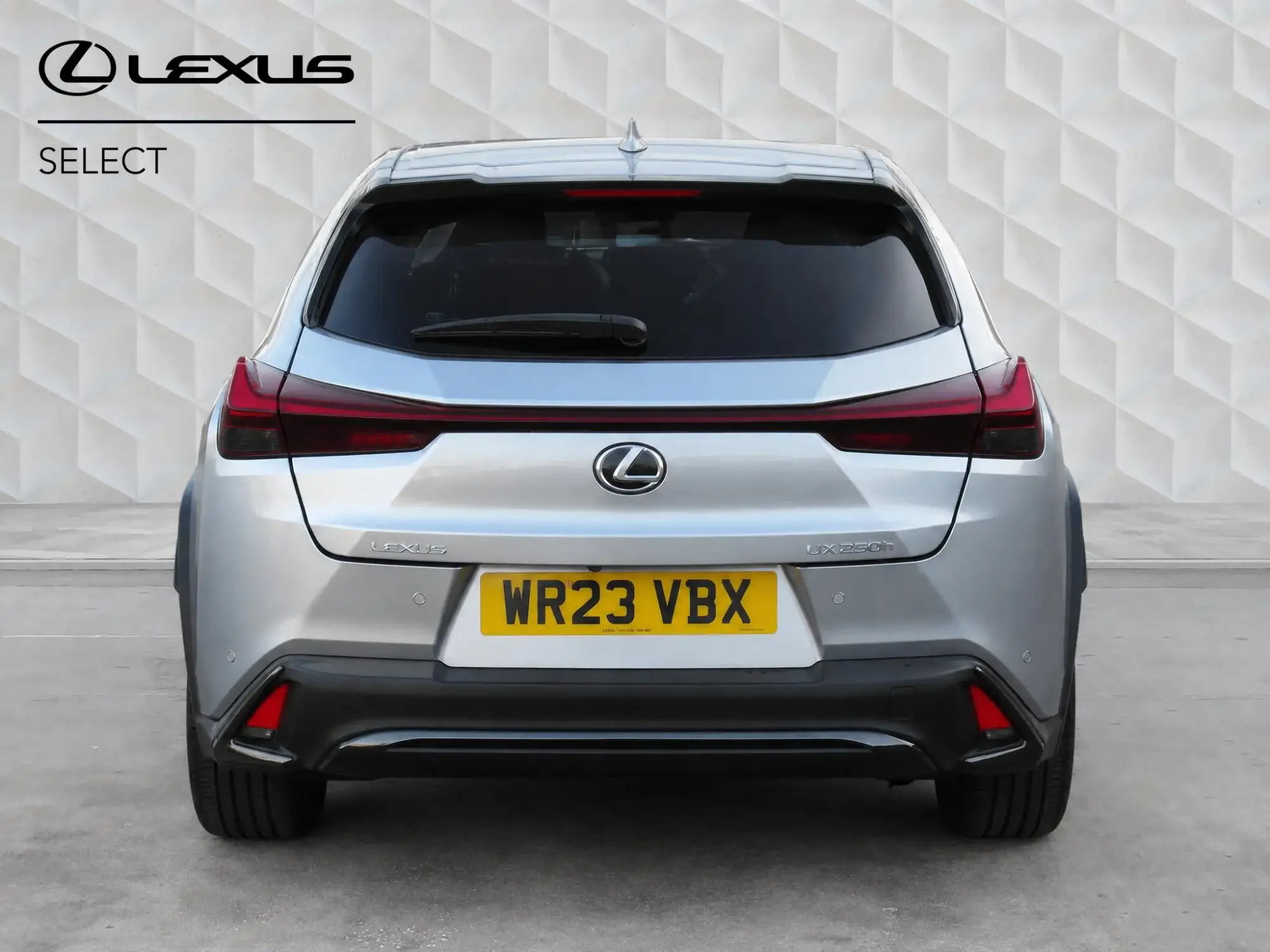 Lexus UX Self-Charging Hybrid Image 17 Lexus UX Self-Charging Hybrid Image 17