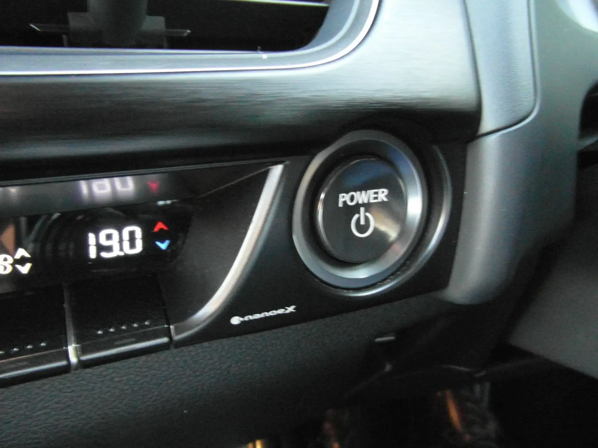 Lexus UX Self-Charging Hybrid Image 34 Lexus UX Self-Charging Hybrid Image 34