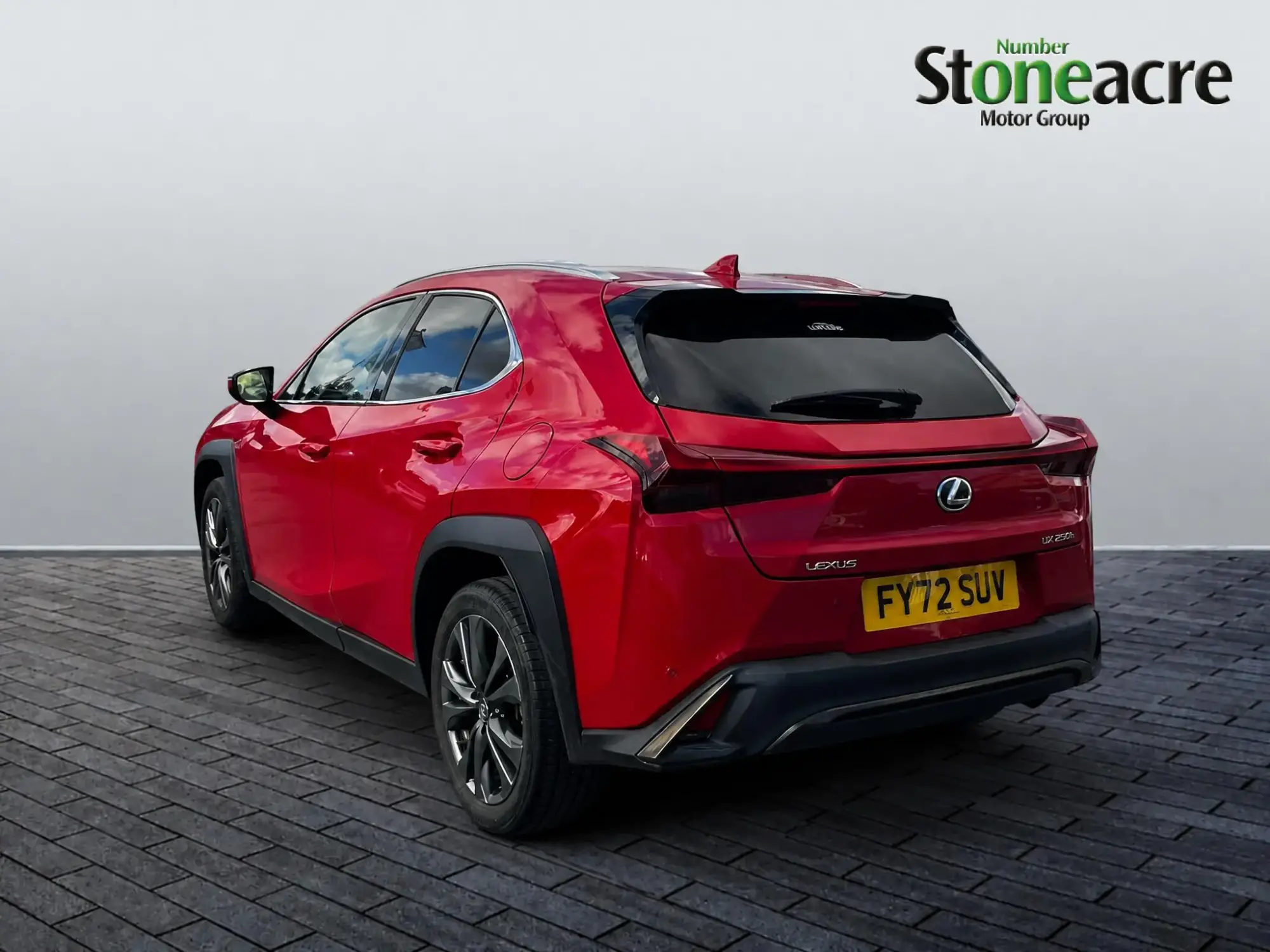 Lexus UX Self-Charging Hybrid Image 4 Lexus UX Self-Charging Hybrid Image 4
