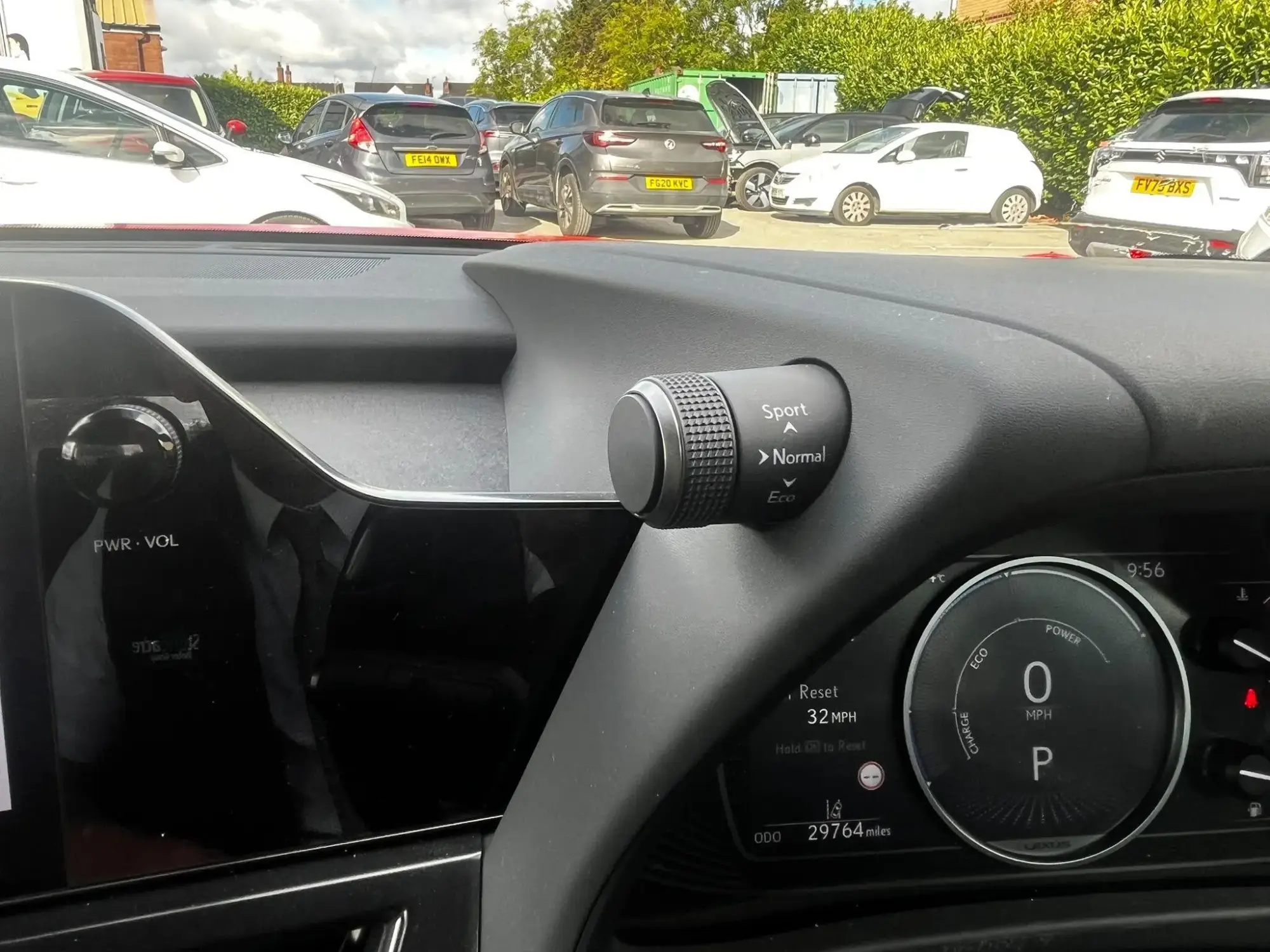 Lexus UX Self-Charging Hybrid Image 9 Lexus UX Self-Charging Hybrid Image 9