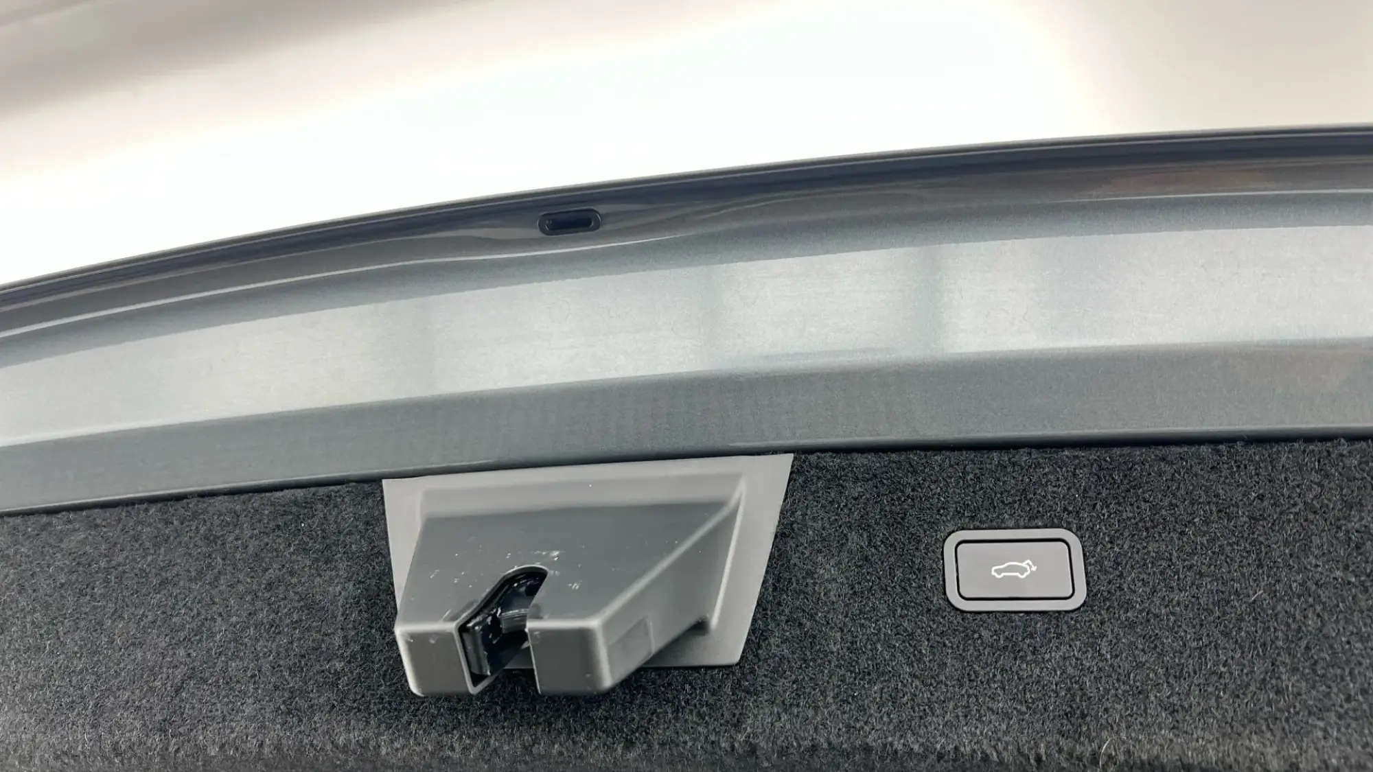 Polestar 4 Coupe Image 30