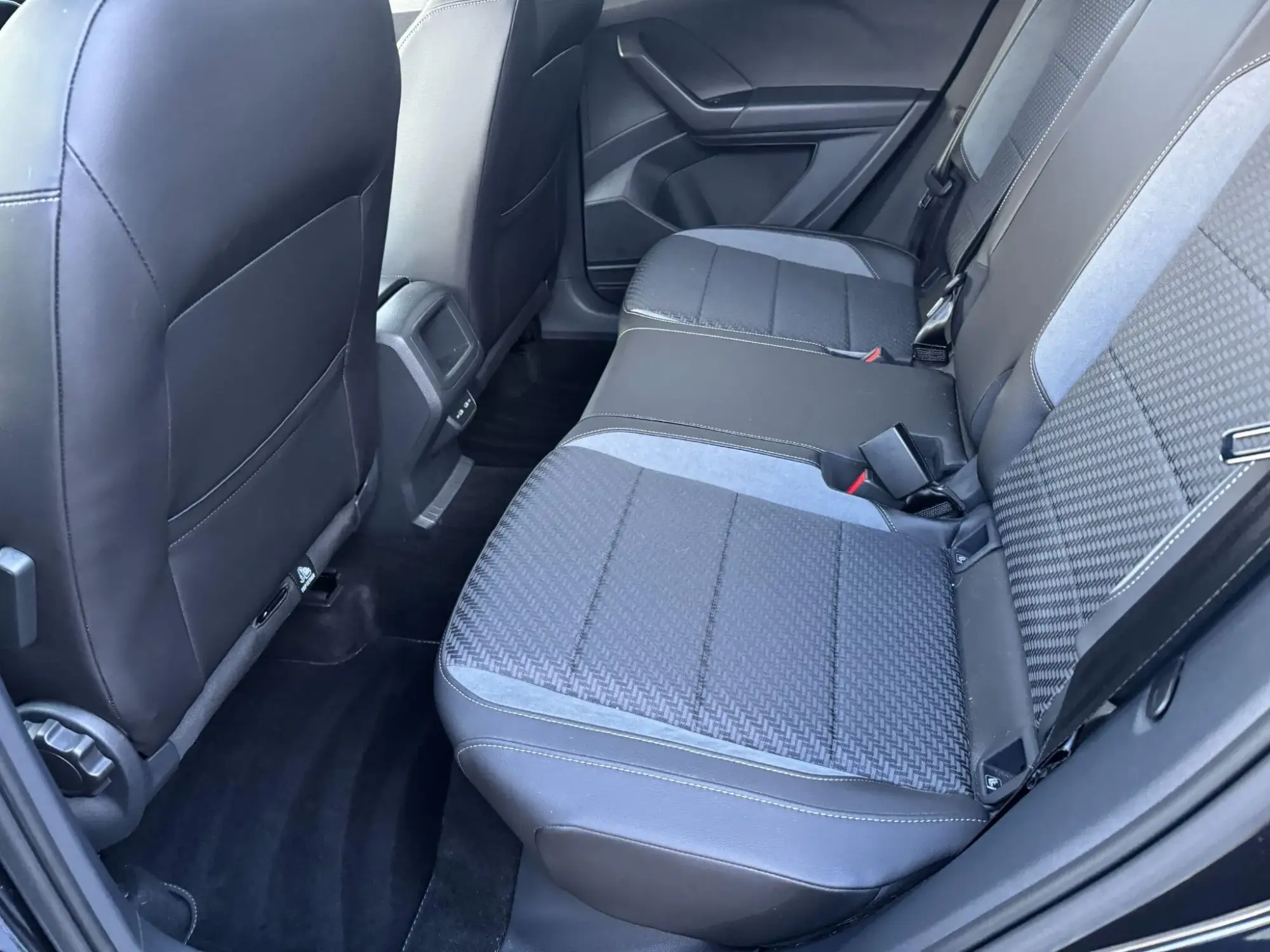 Volkswagen T-Cross Image 13