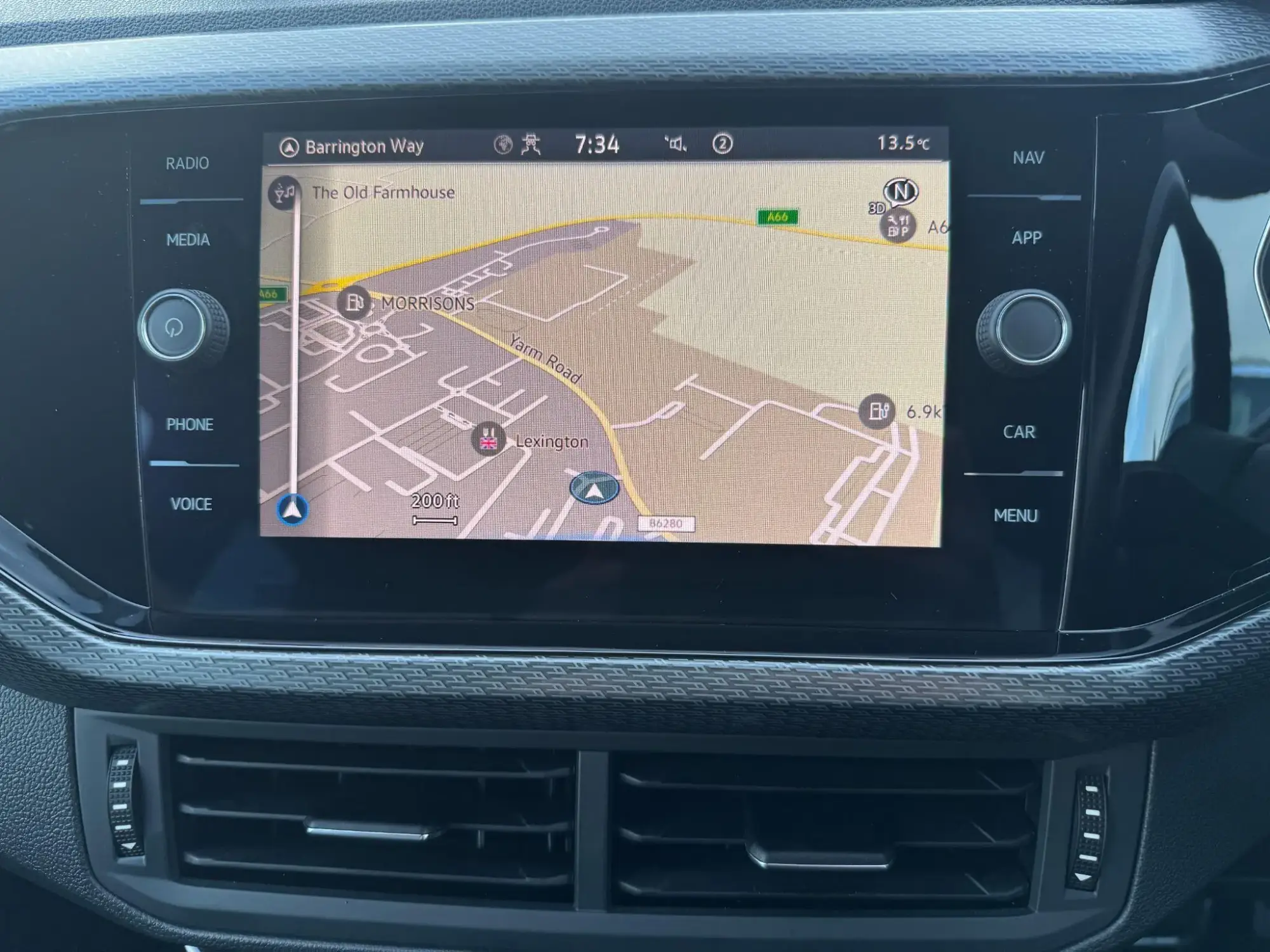 Volkswagen T-Cross Image 19