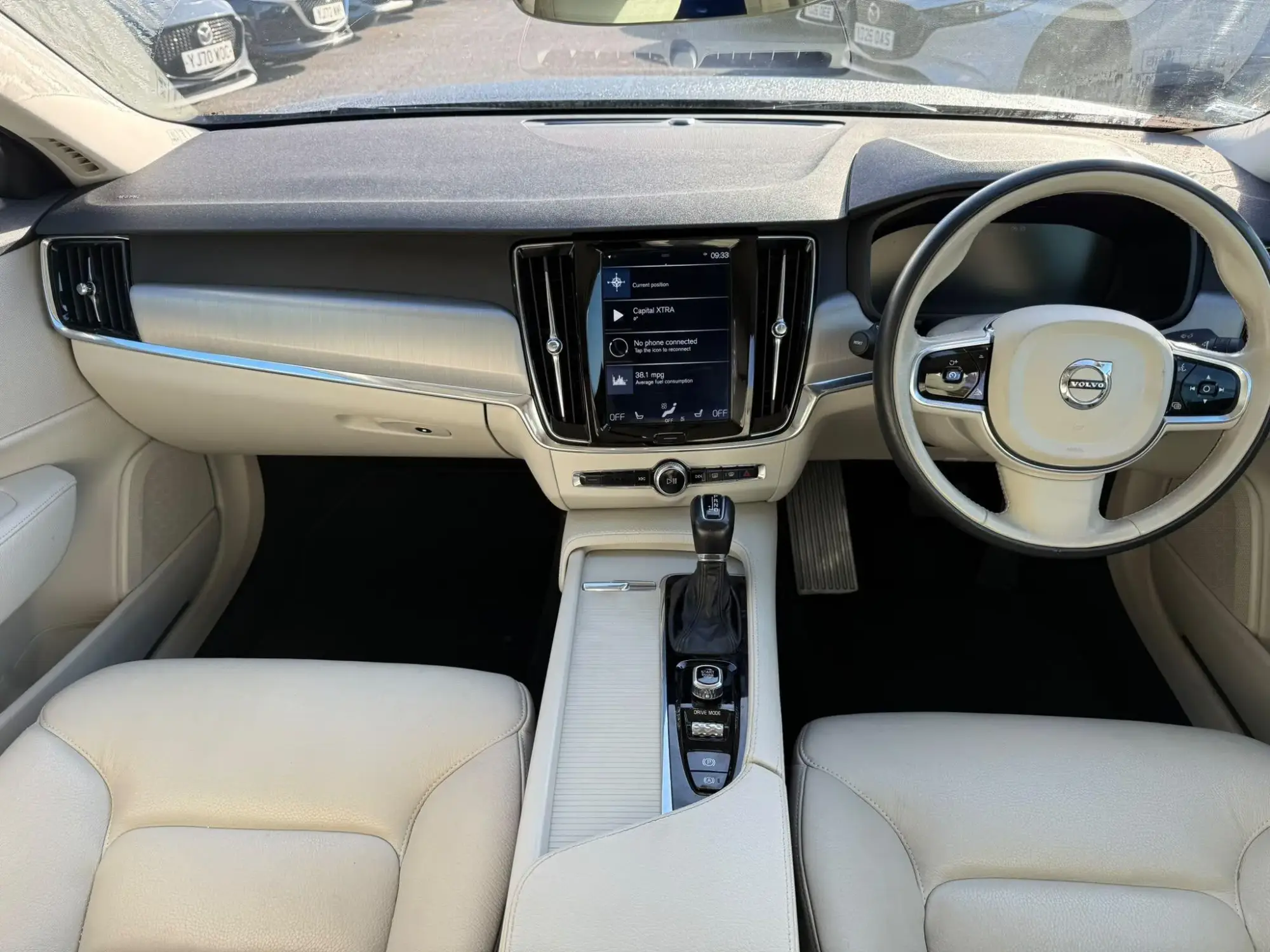 Volvo S90 Image 10