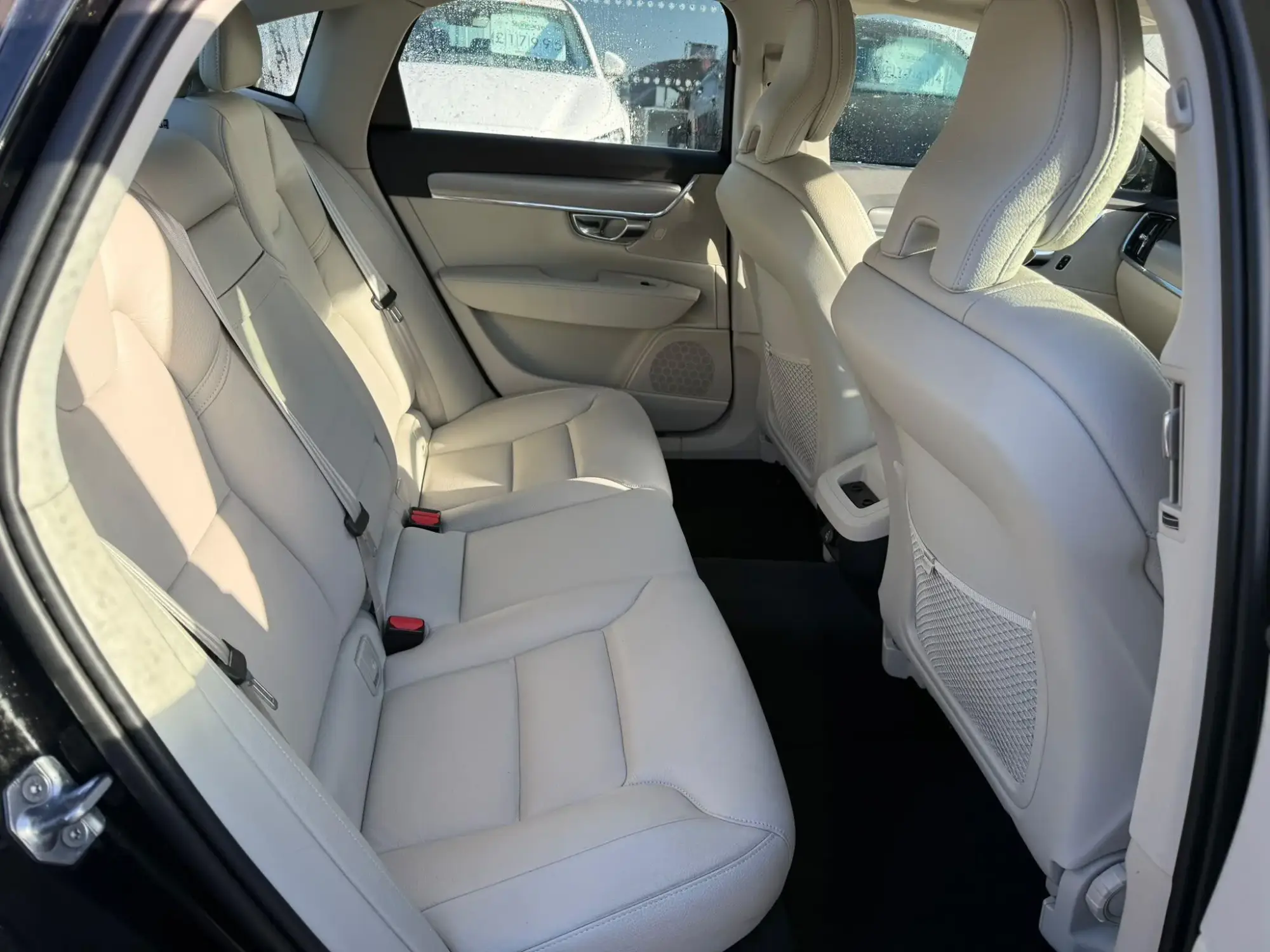 Volvo S90 Image 13